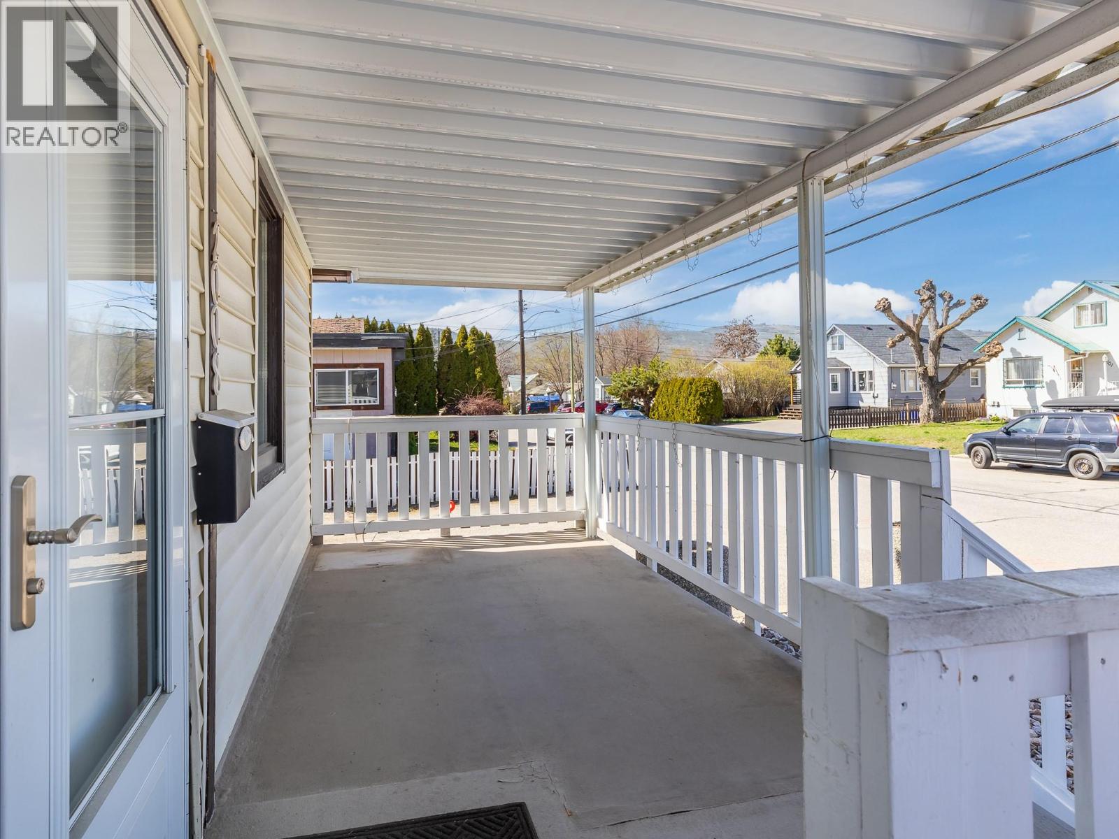 2008 45 Avenue, Vernon, British Columbia  V1T 5P2 - Photo 5 - 10382622