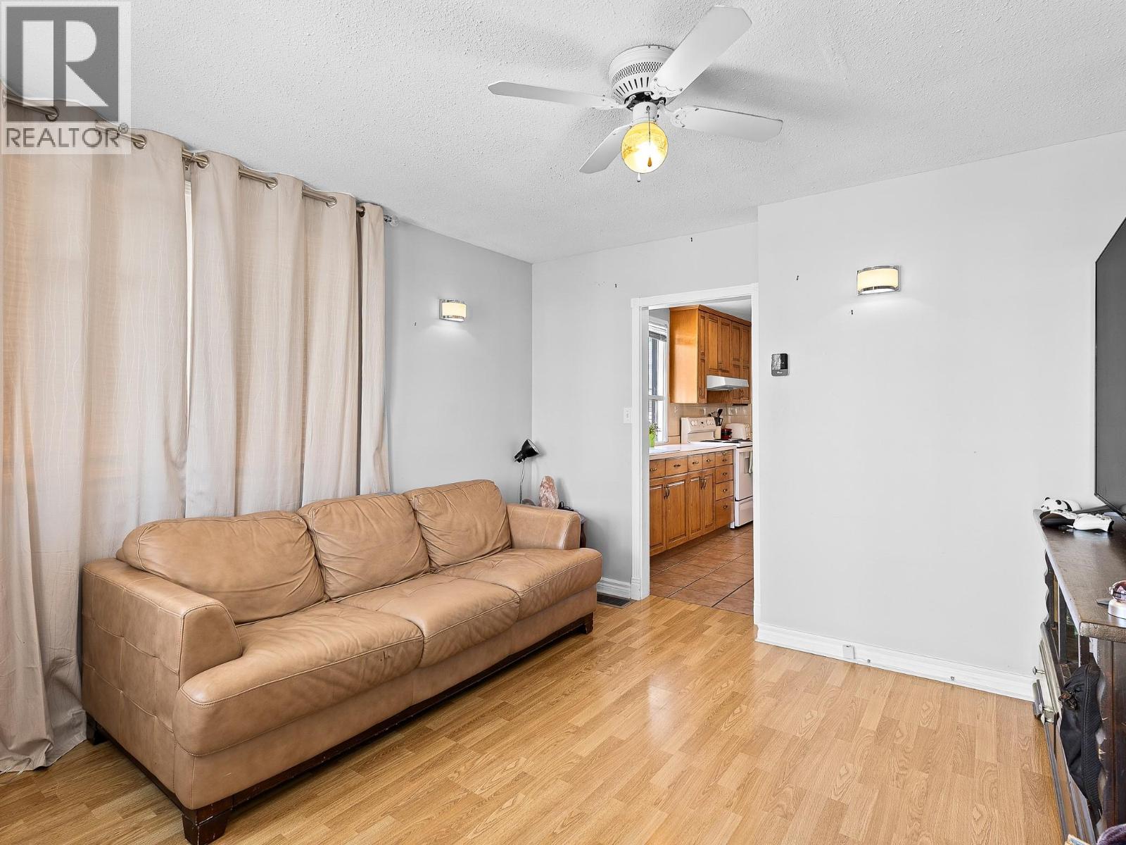 2008 45 Avenue, Vernon, British Columbia  V1T 5P2 - Photo 7 - 10382622