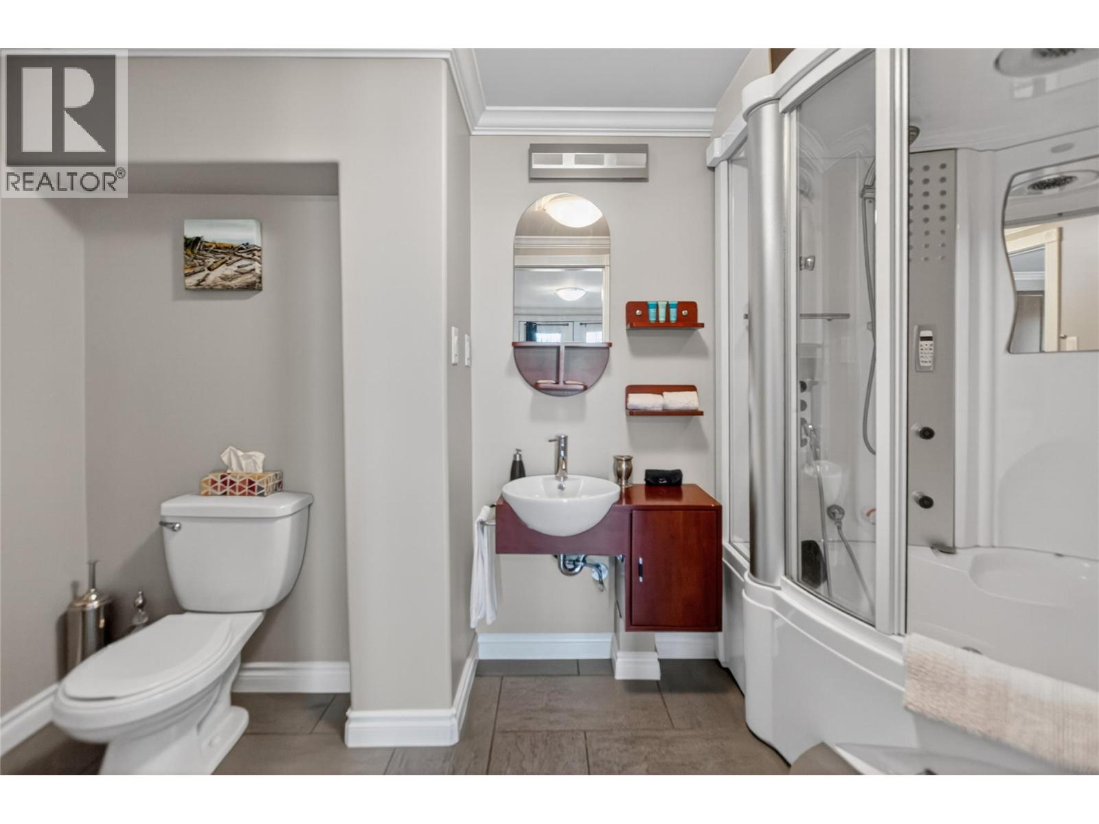 102 Spruce Place, Penticton, British Columbia  V2A 8V9 - Photo 22 - 10379048