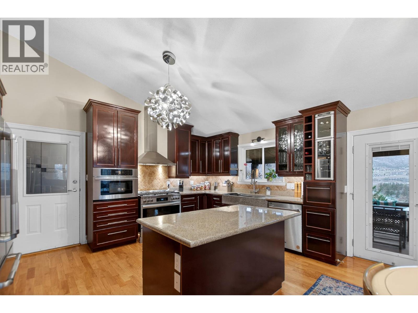 102 Spruce Place, Penticton, British Columbia  V2A 8V9 - Photo 37 - 10379048