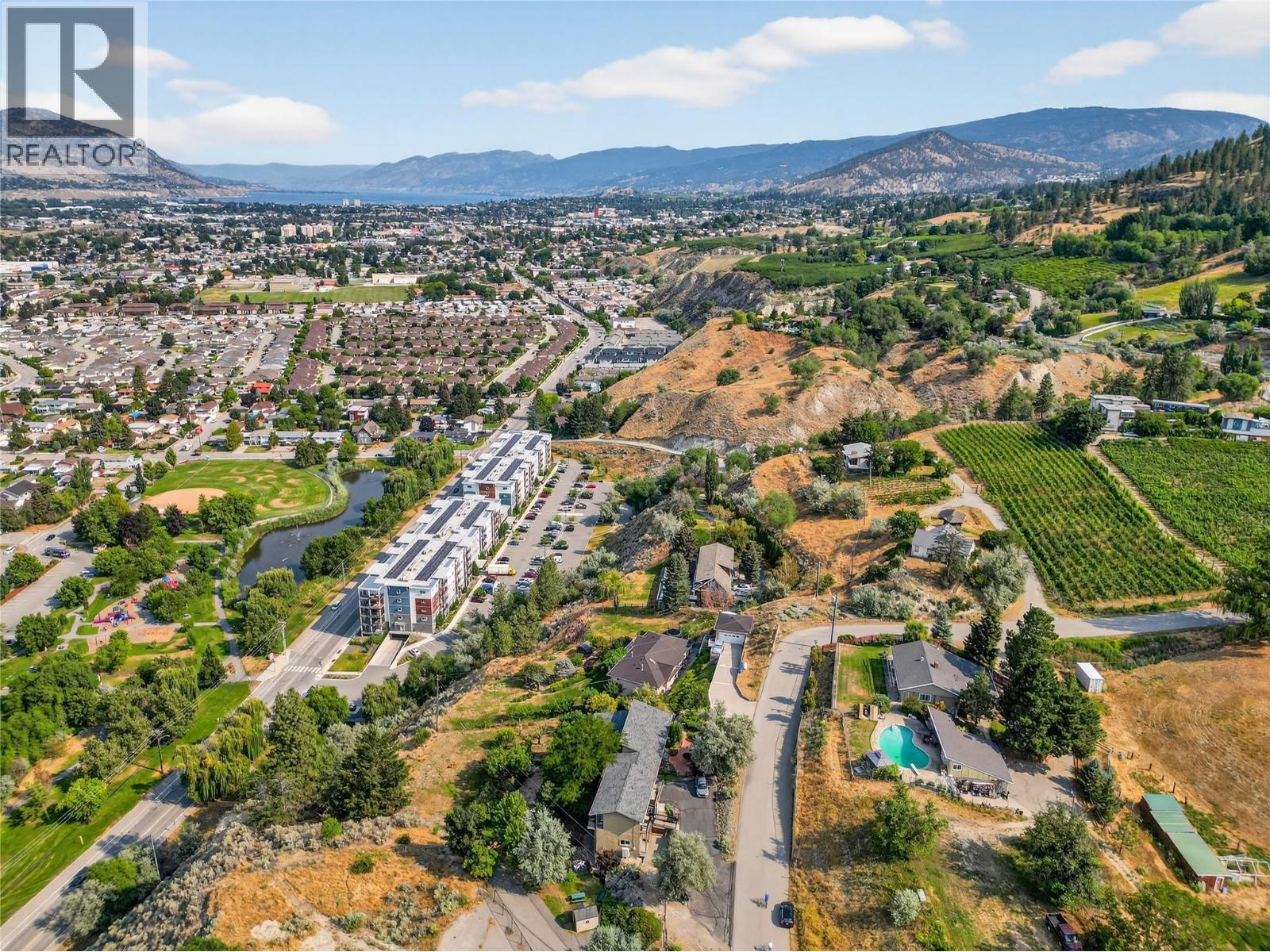 102 Spruce Place, Penticton, British Columbia  V2A 8V9 - Photo 5 - 10379048