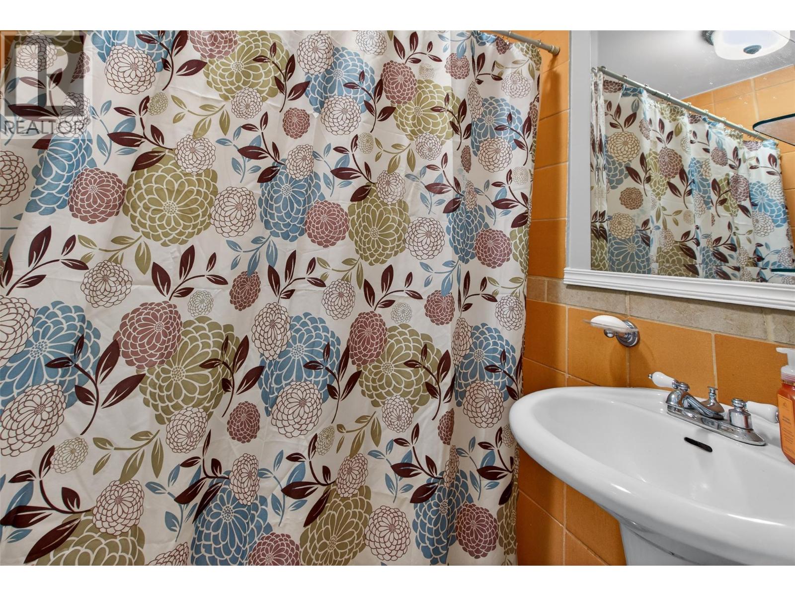 102 Spruce Place, Penticton, British Columbia  V2A 8V9 - Photo 52 - 10379048