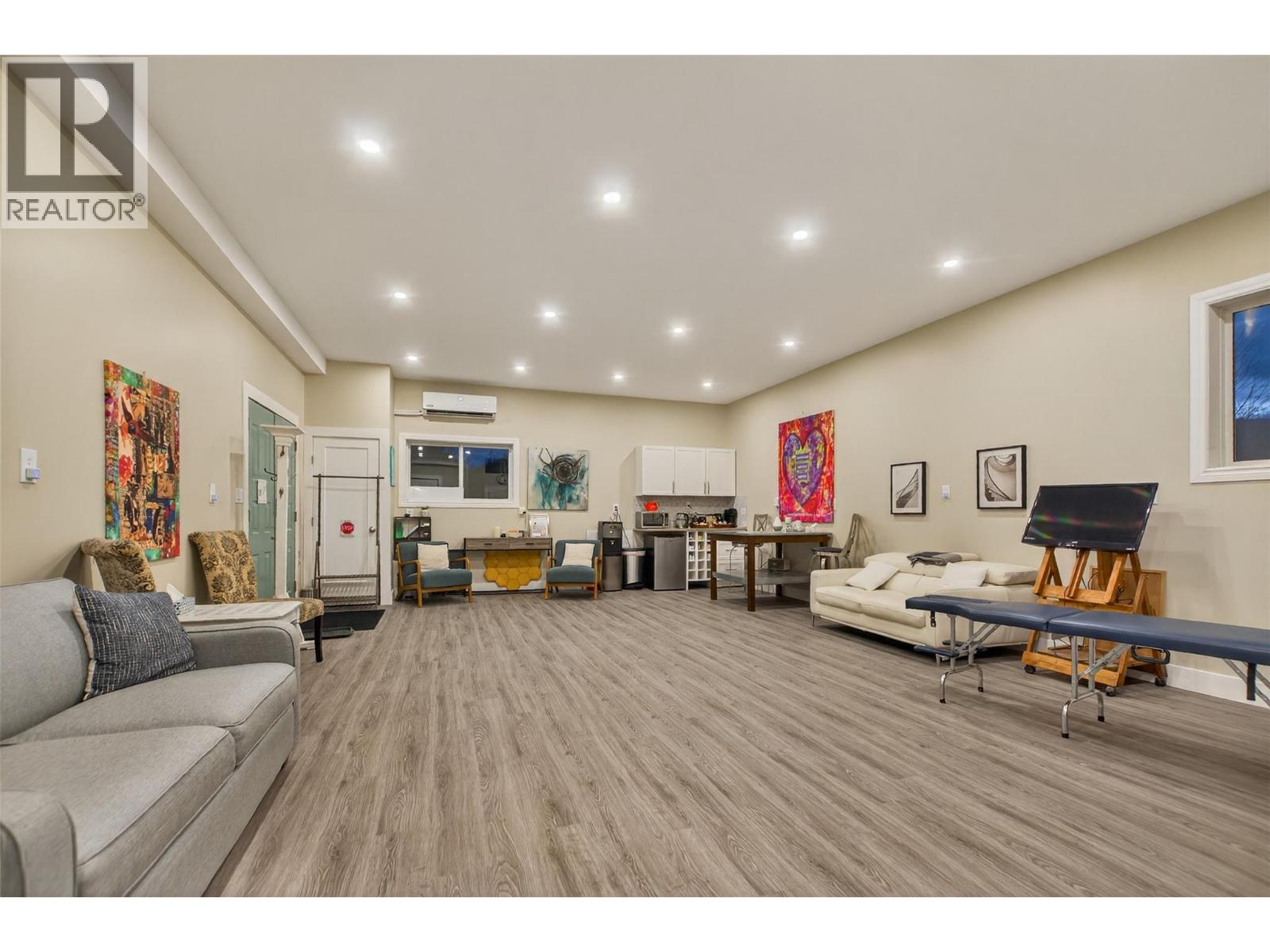 102 Spruce Place, Penticton, British Columbia  V2A 8V9 - Photo 64 - 10379048