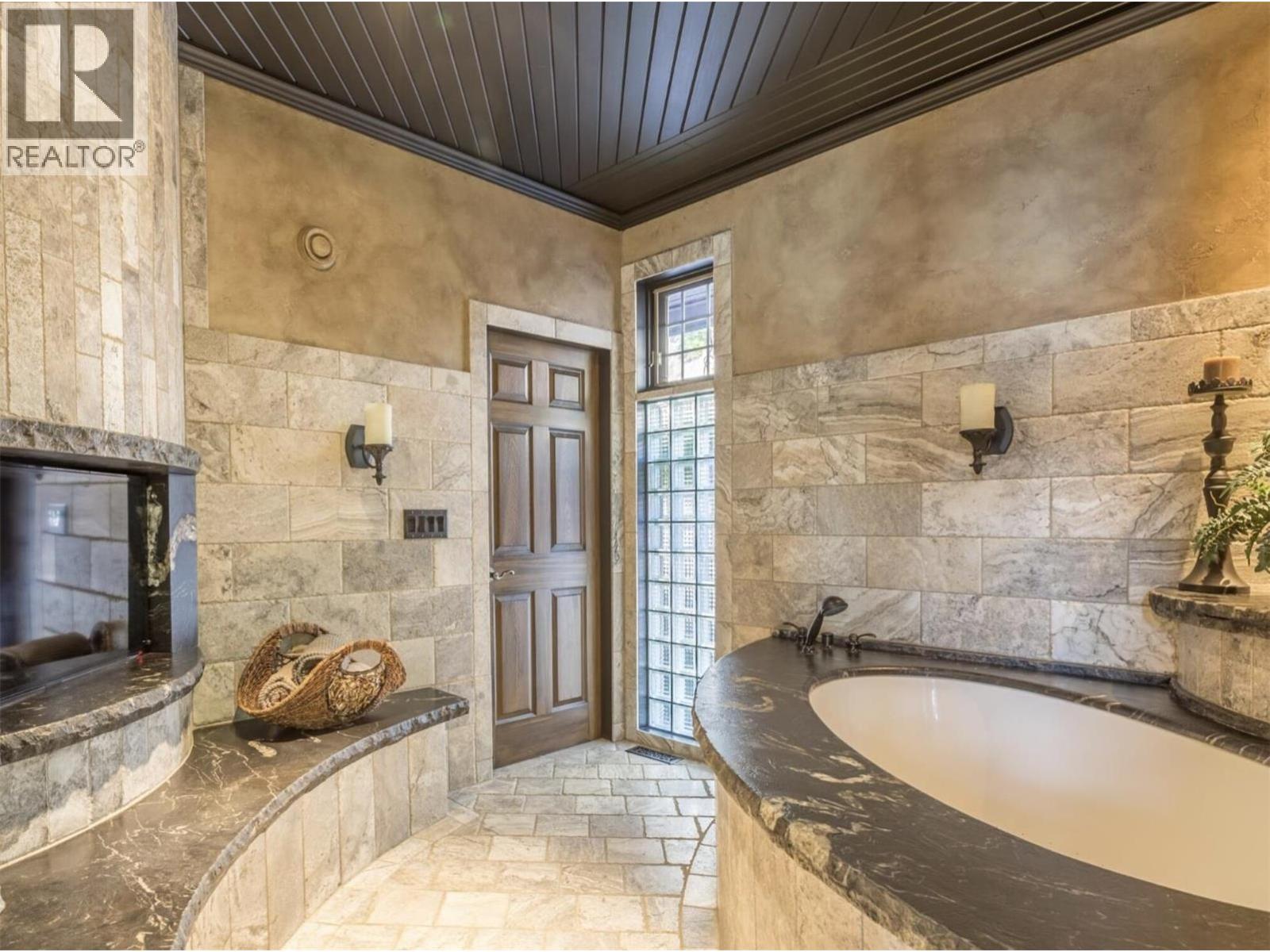 15010 & 15020 Tamarack Drive, Coldstream, British Columbia  V1B 2E1 - Photo 13 - 10378896