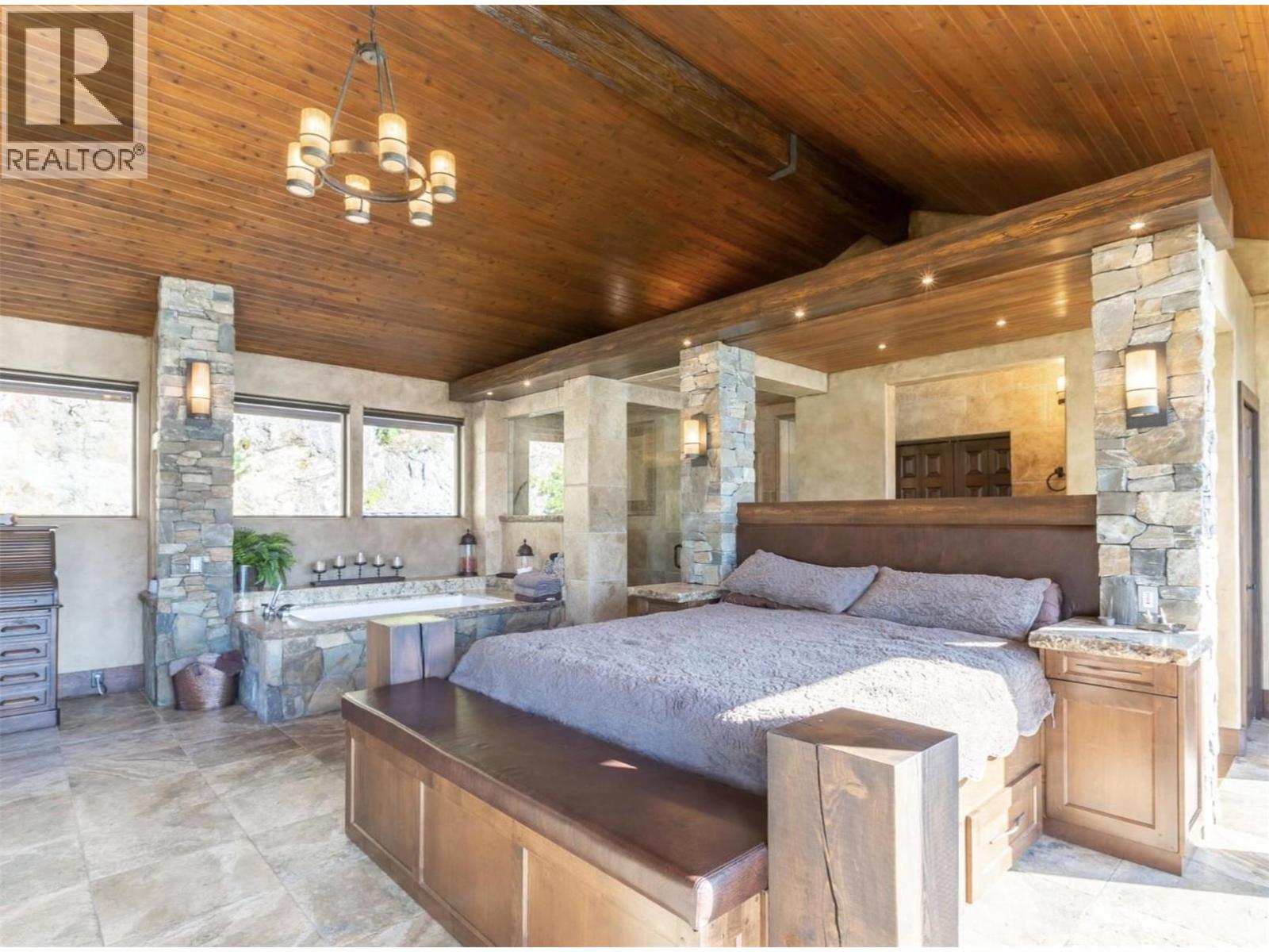 15010 & 15020 Tamarack Drive, Coldstream, British Columbia  V1B 2E1 - Photo 17 - 10378896