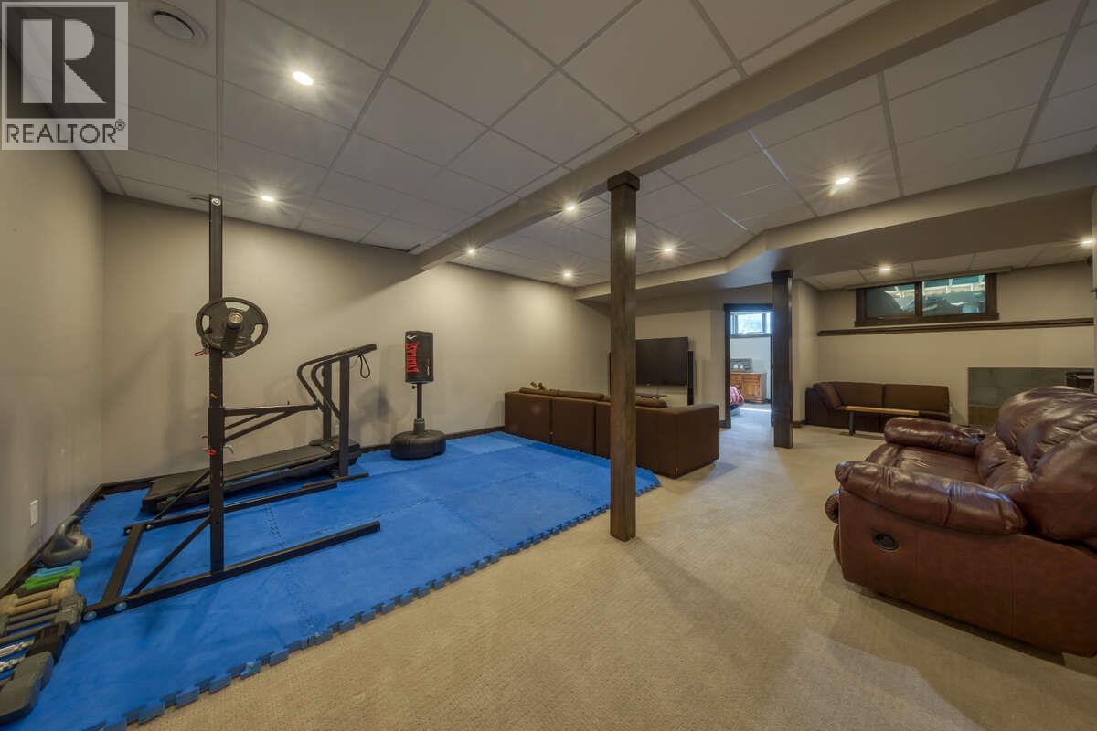 2576 Sandstone Green, Invermere, British Columbia  V0A 1K6 - Photo 25 - 10383530