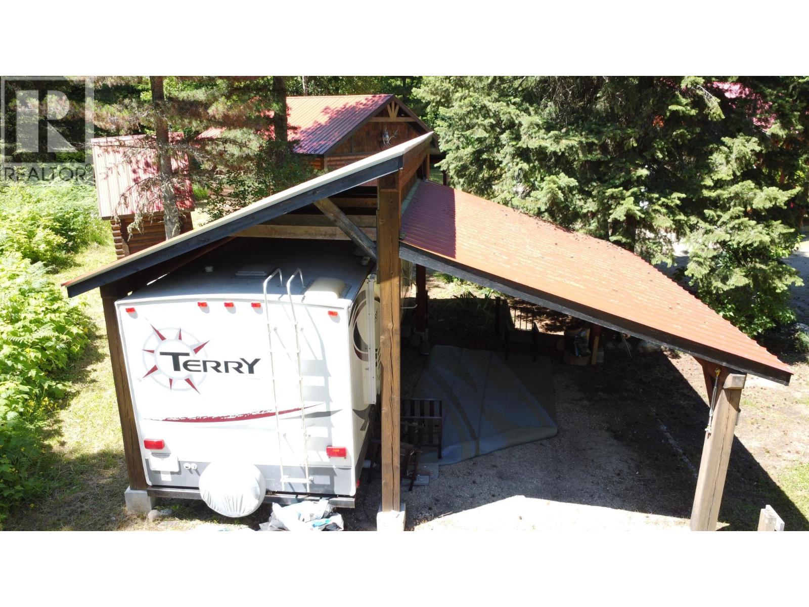 212 Island View Road, Nakusp, British Columbia  V0G 1R1 - Photo 12 - 10383431