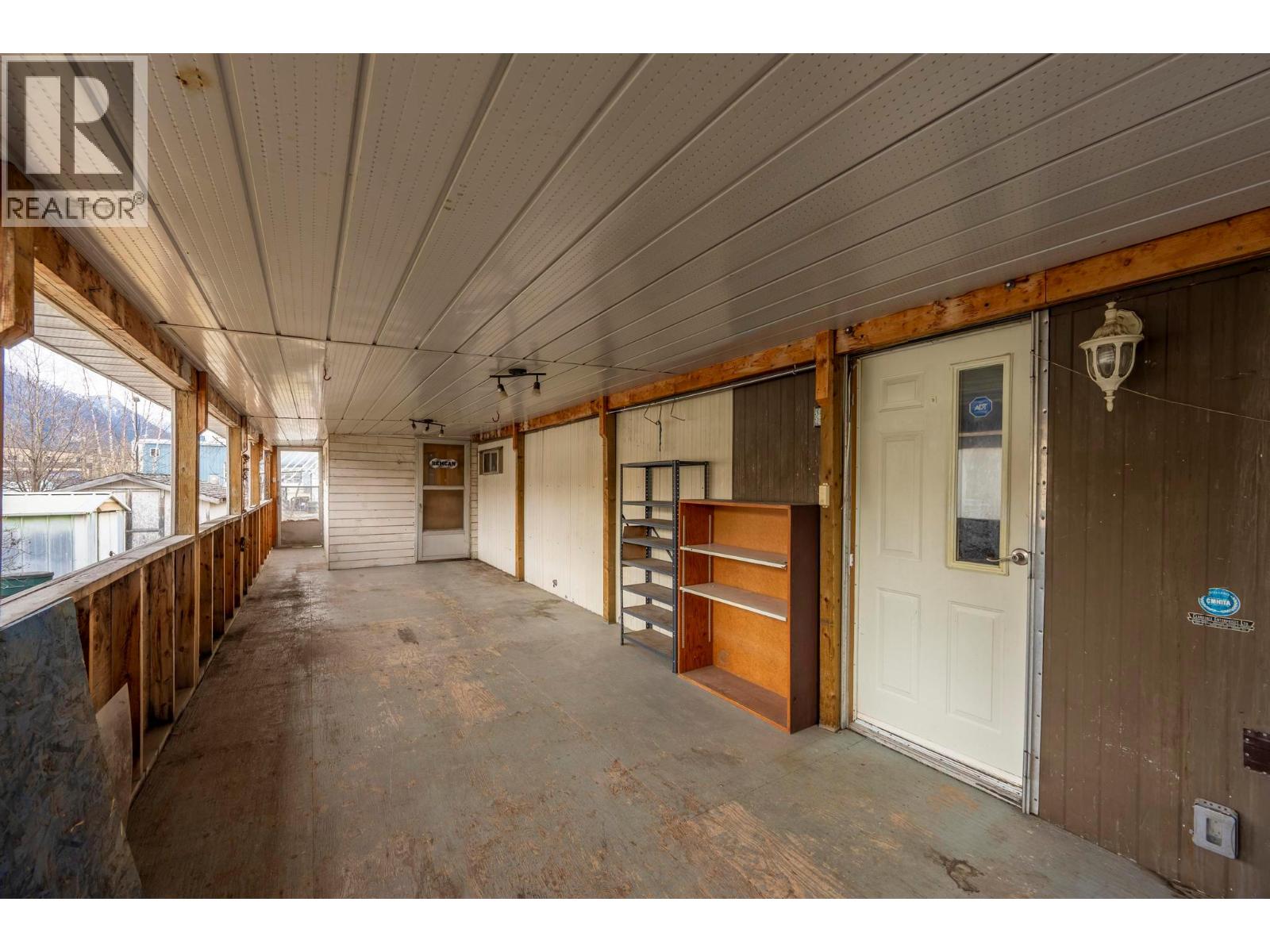 1029 King Crescent, Golden, British Columbia  V0A 1H2 - Photo 16 - 10383542