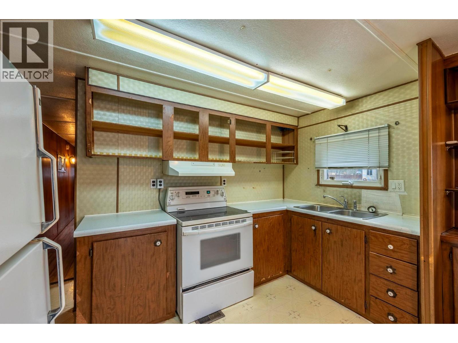 1029 King Crescent, Golden, British Columbia  V0A 1H2 - Photo 5 - 10383542