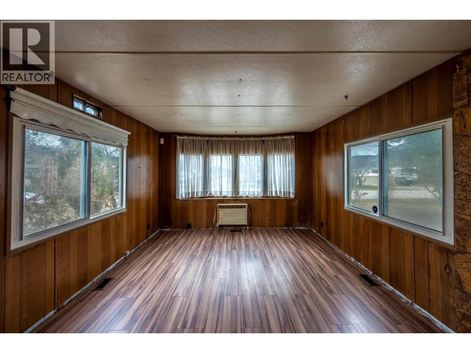 1029 King Crescent, Golden, British Columbia  V0A 1H2 - Photo 6 - 10383542