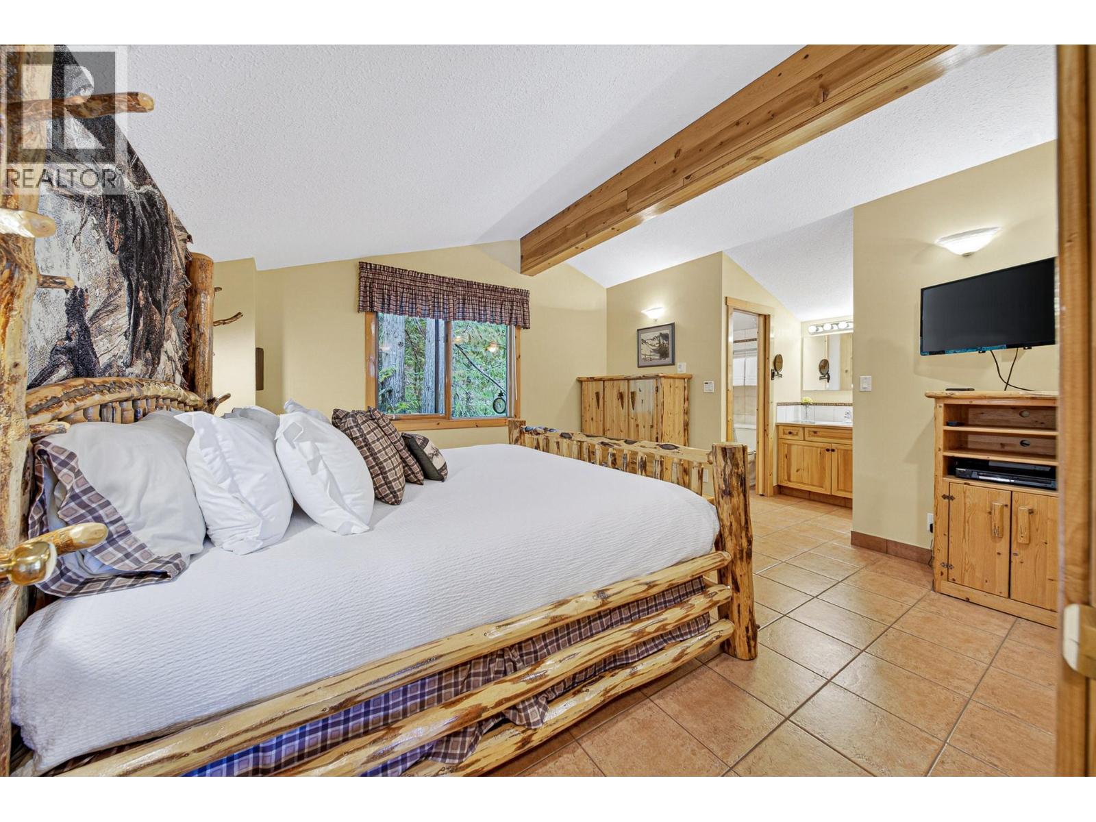 5267 Highline Drive, Fernie, British Columbia  V0B 1M6 - Photo 5 - 10382676