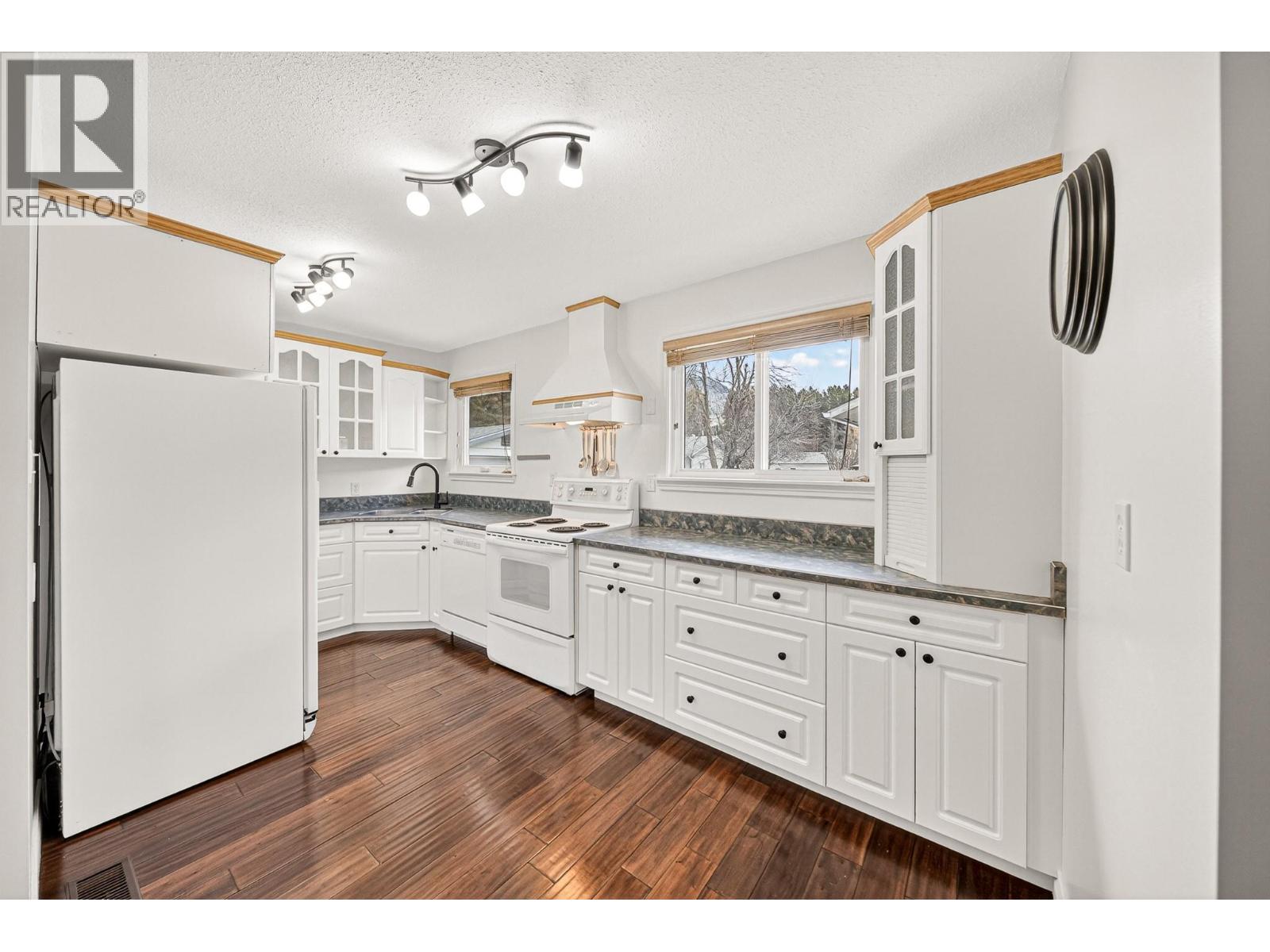 451 White Birch Crescent, Sparwood, British Columbia  V0B 2G1 - Photo 13 - 10382819