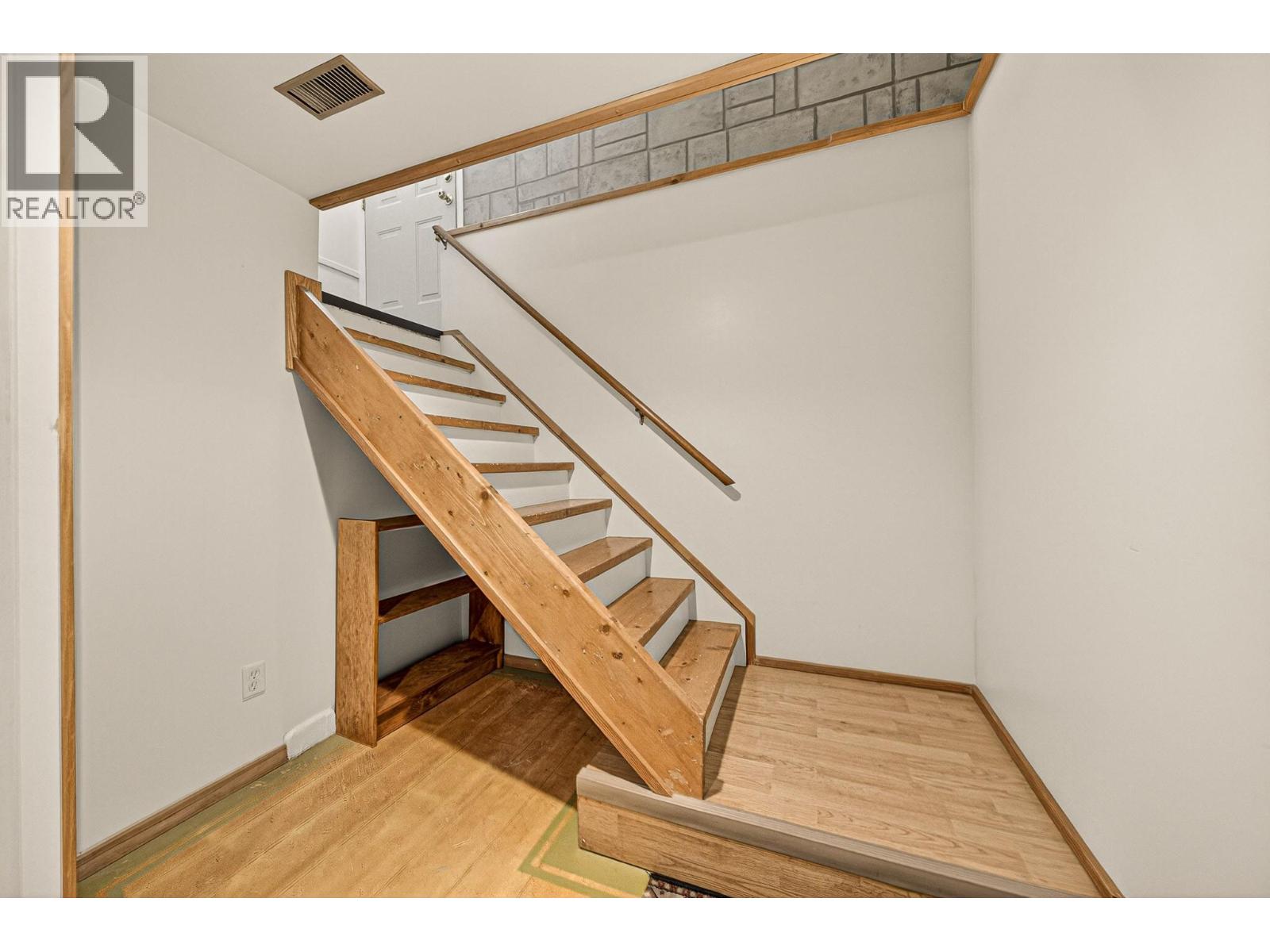 451 White Birch Crescent, Sparwood, British Columbia  V0B 2G1 - Photo 25 - 10382819