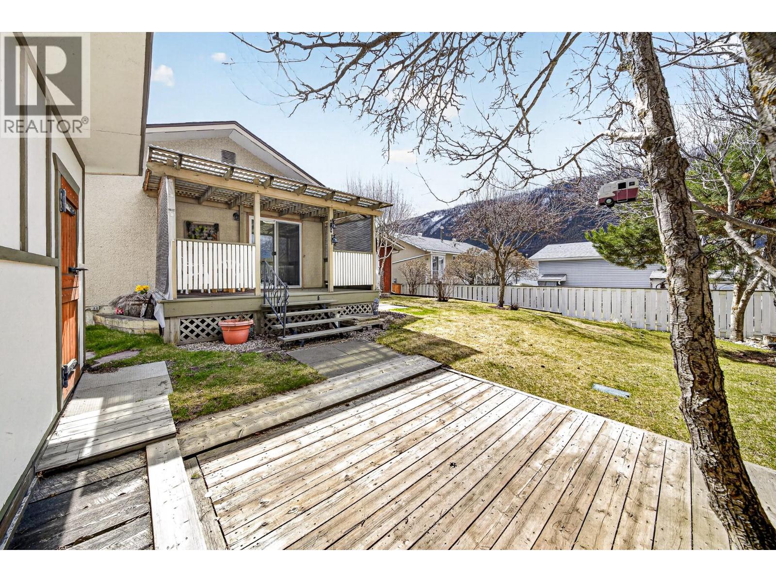 451 White Birch Crescent, Sparwood, British Columbia  V0B 2G1 - Photo 44 - 10382819