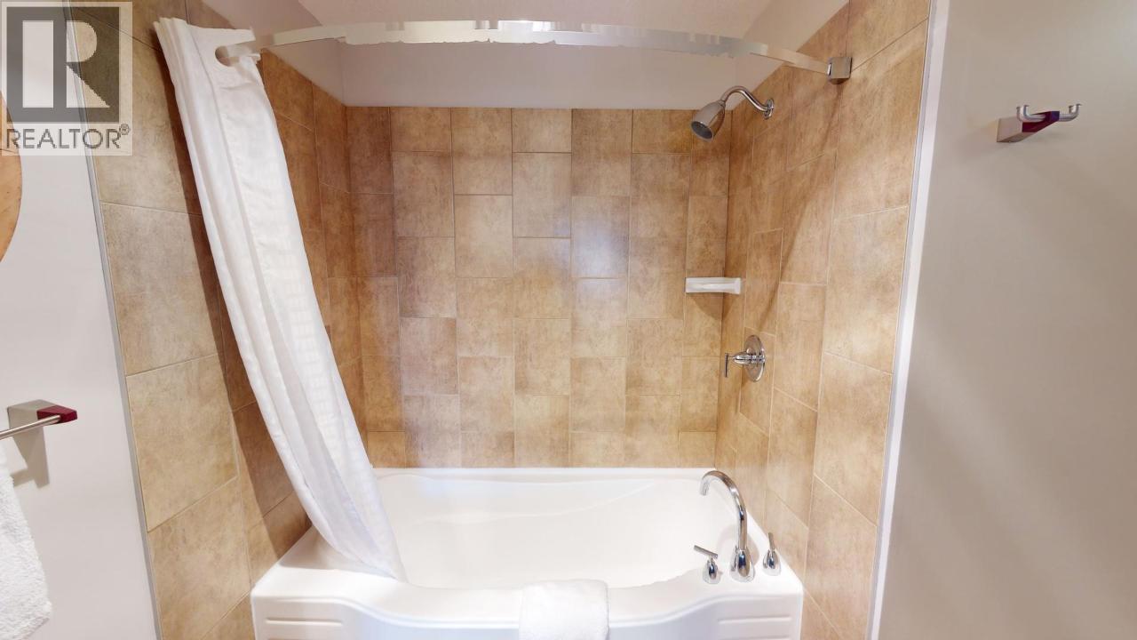 800 Bighorn Boulevard Unit# 813 B, Radium Hot Springs, British Columbia  V0A 1M0 - Photo 42 - 10383220