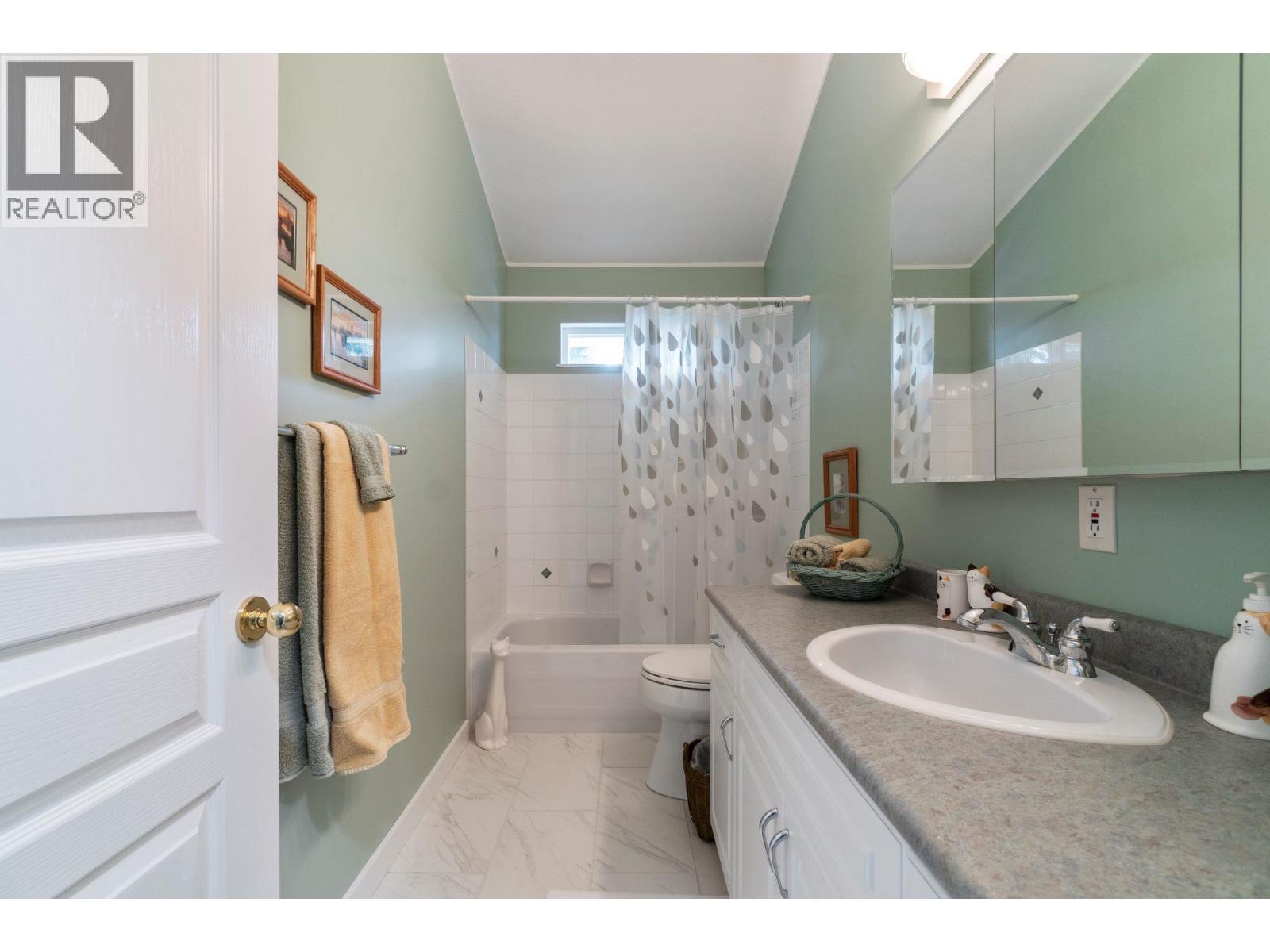 3471 Mcbride Road, Blind Bay, British Columbia  V0E 1H1 - Photo 37 - 10381521