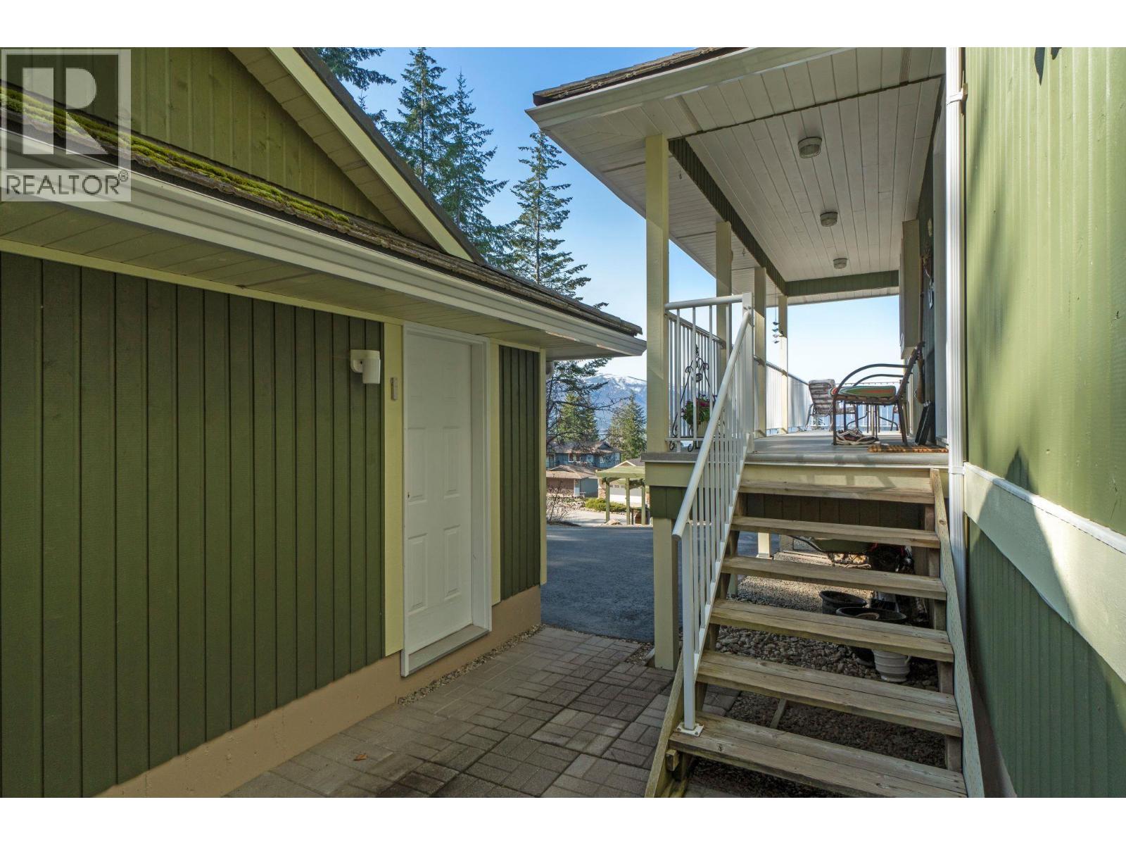 3471 Mcbride Road, Blind Bay, British Columbia  V0E 1H1 - Photo 4 - 10381521