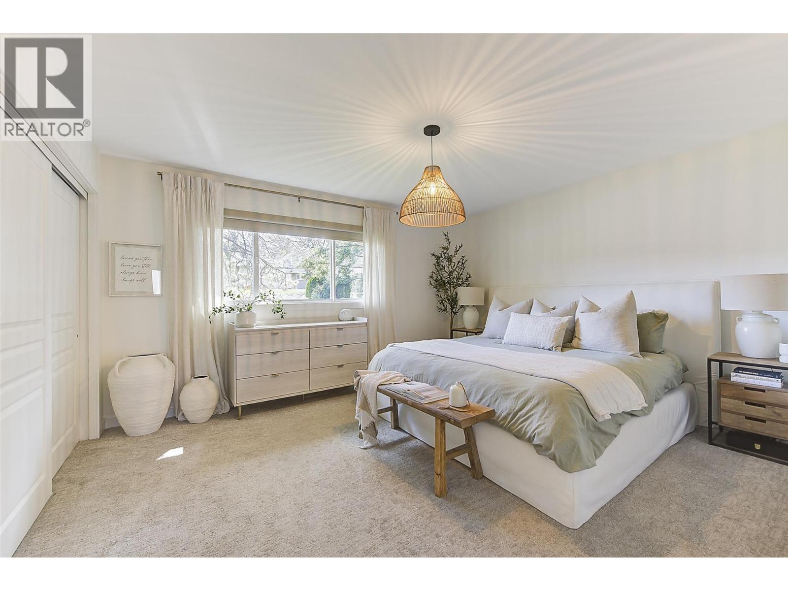 1520 Oakridge Road, Kelowna, British Columbia  V1W 3A9 - Photo 10 - 10383528