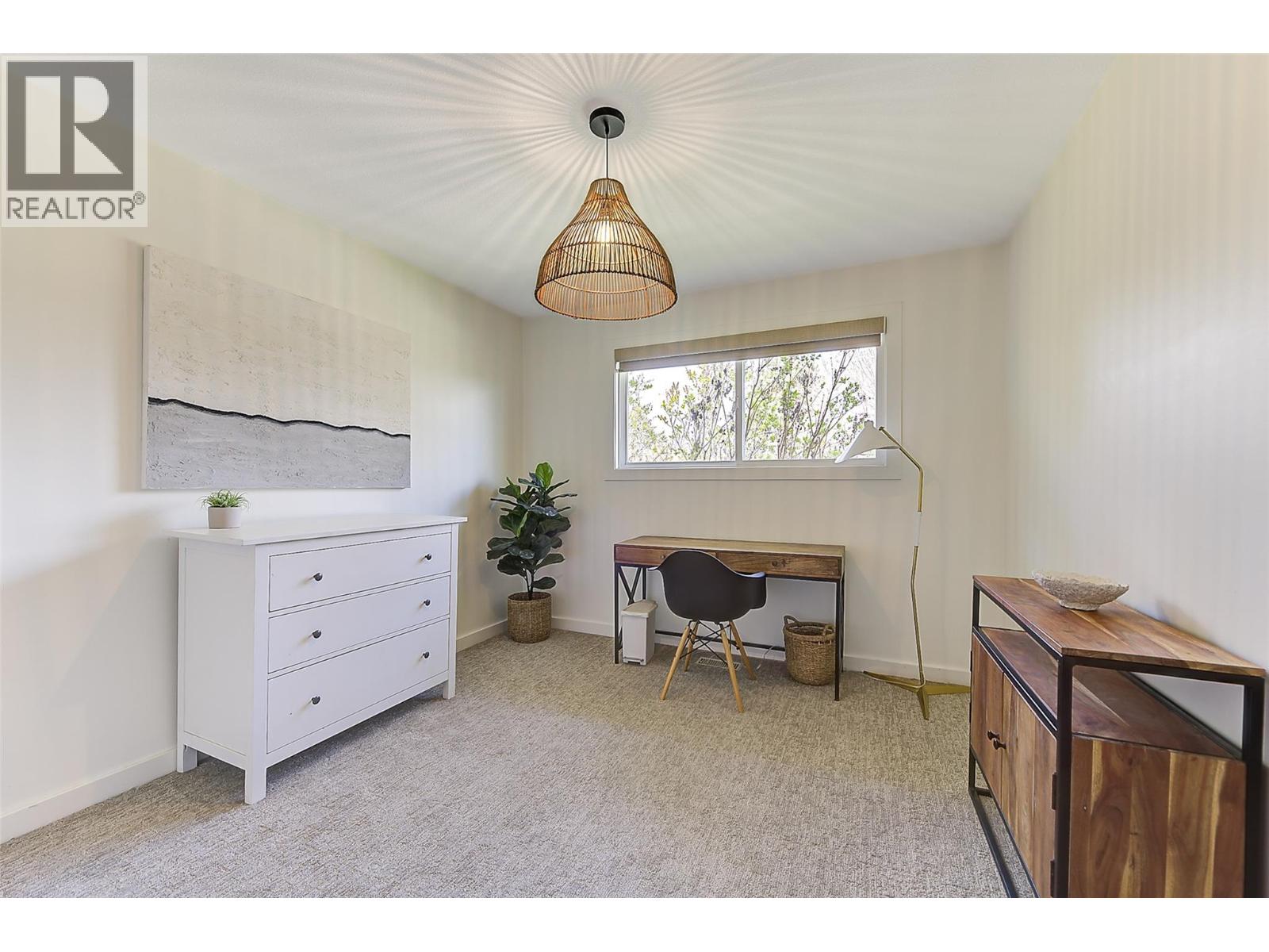 1520 Oakridge Road, Kelowna, British Columbia  V1W 3A9 - Photo 14 - 10383528