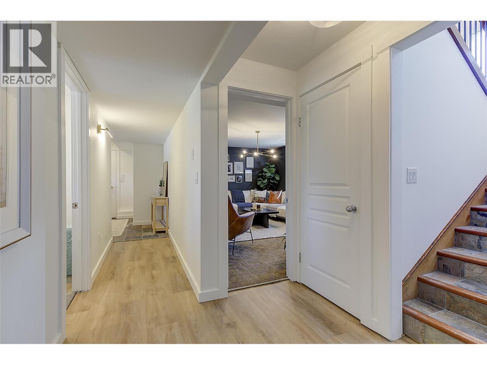 1520 Oakridge Road, Kelowna, British Columbia  V1W 3A9 - Photo 26 - 10383528