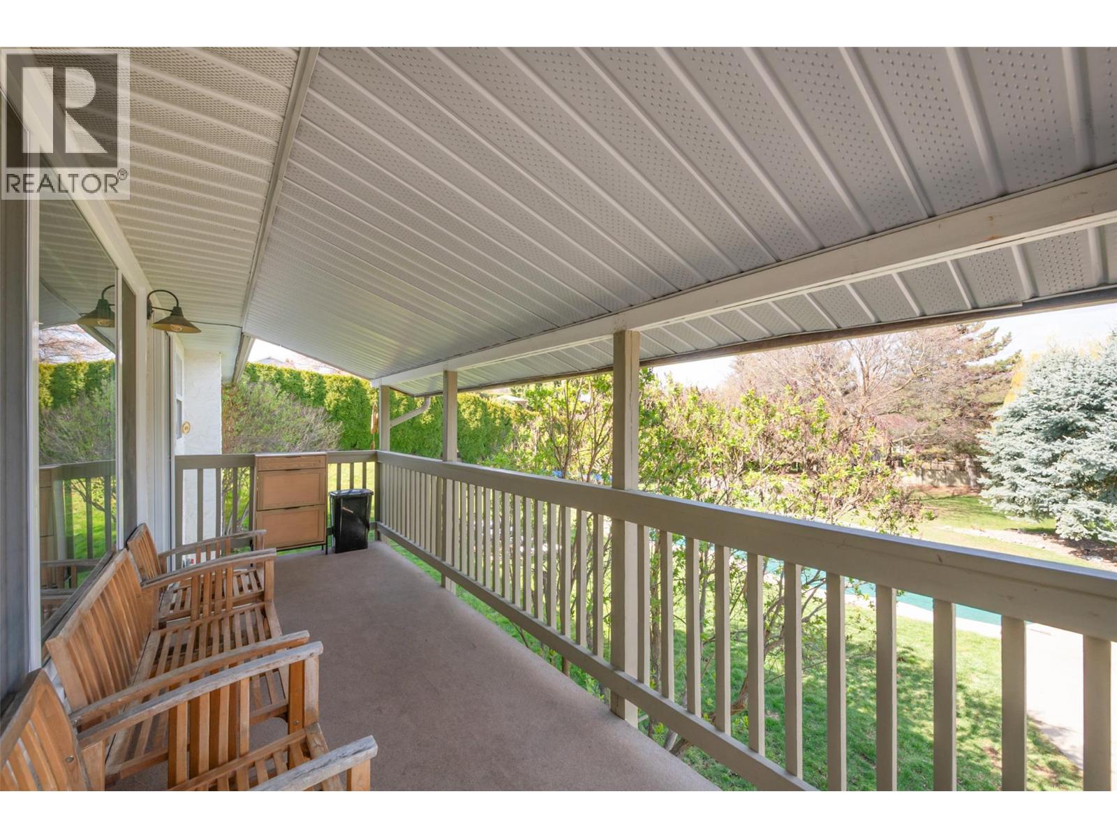 1520 Oakridge Road, Kelowna, British Columbia  V1W 3A9 - Photo 29 - 10383528