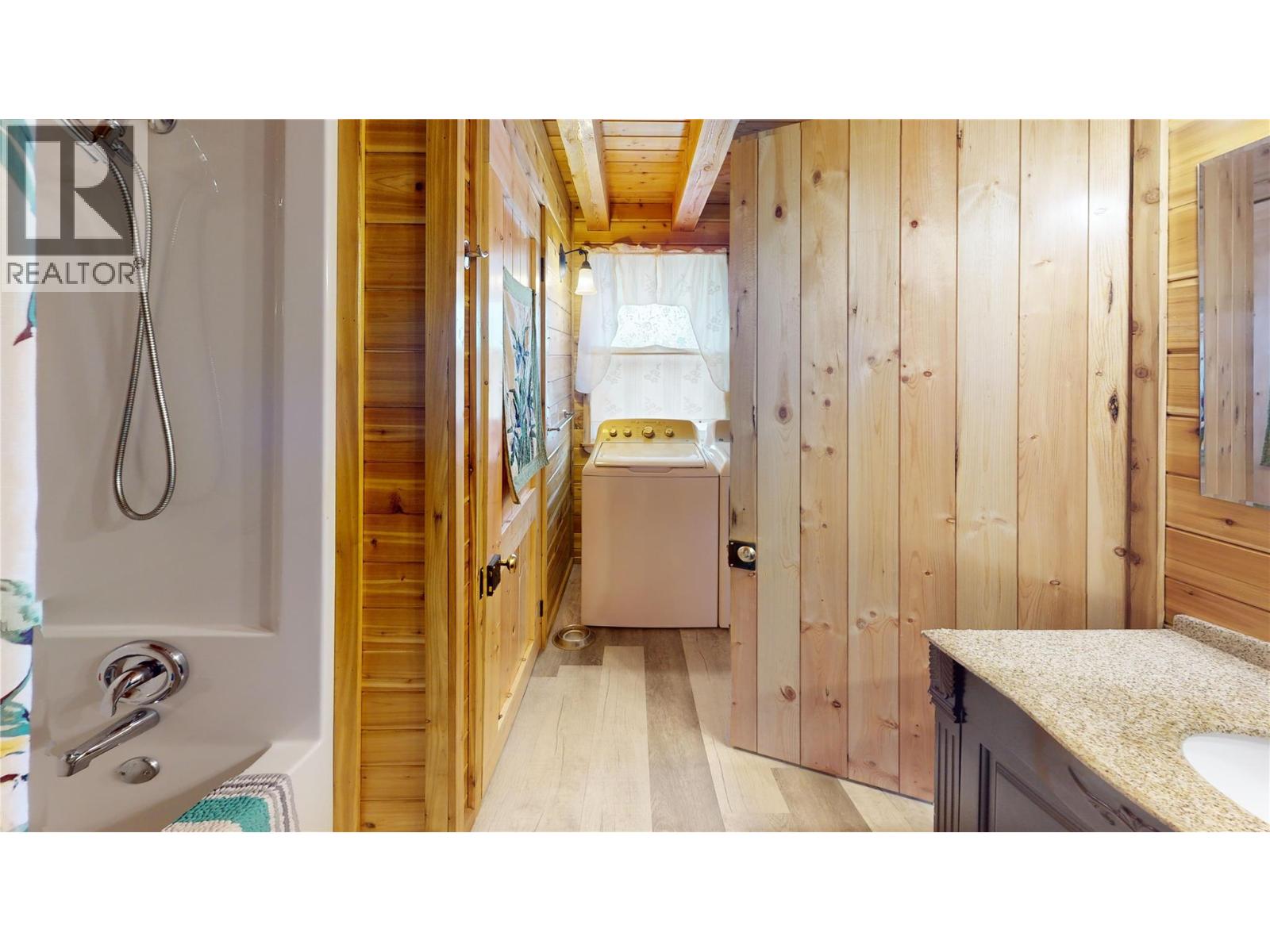 2122 Erickson Street, Creston, British Columbia  V0B 1G5 - Photo 17 - 10382299