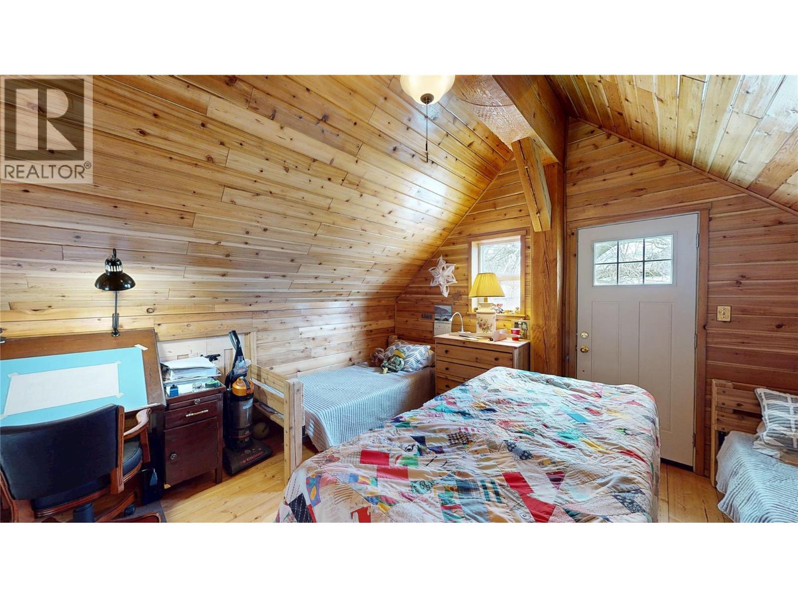 2122 Erickson Street, Creston, British Columbia  V0B 1G5 - Photo 25 - 10382299