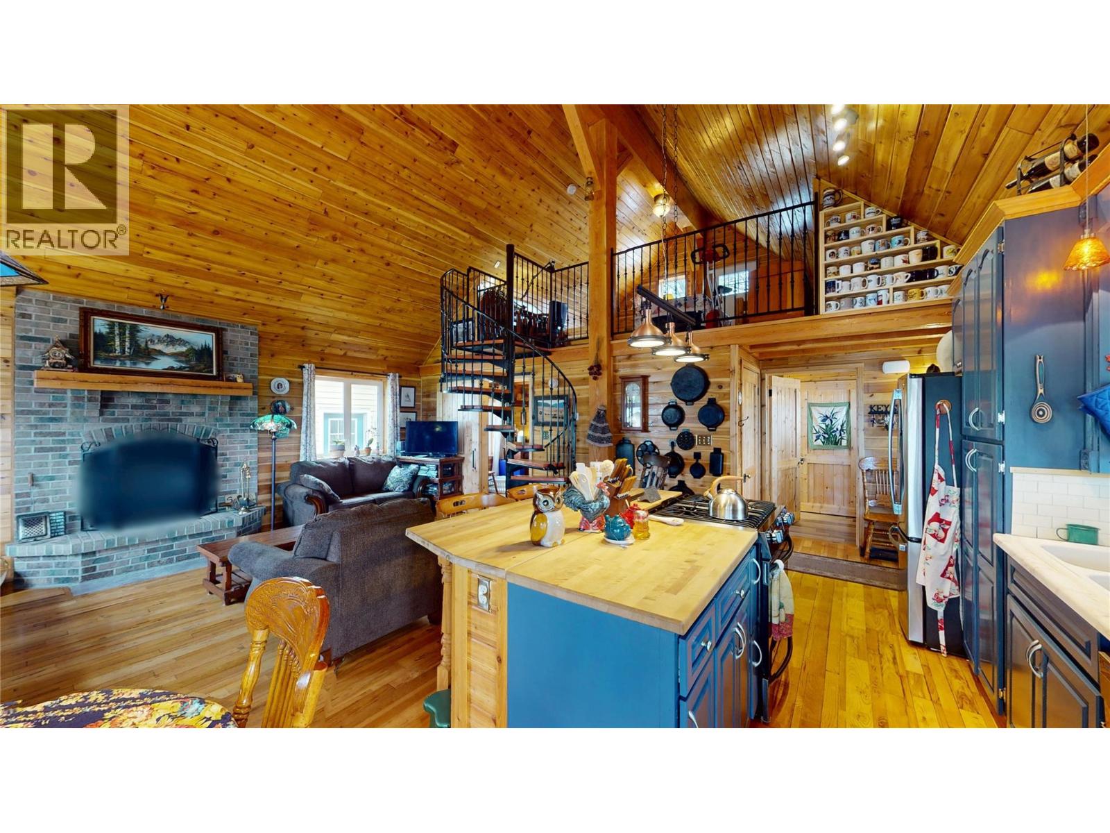 2122 Erickson Street, Creston, British Columbia  V0B 1G5 - Photo 3 - 10382299