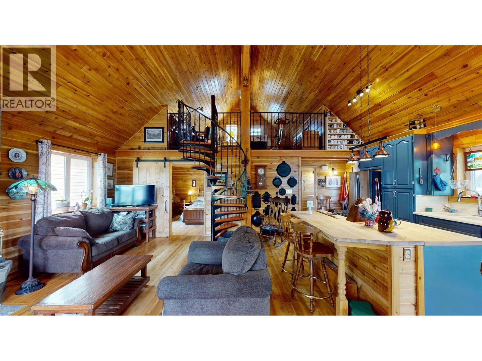 2122 Erickson Street, Creston, British Columbia  V0B 1G5 - Photo 4 - 10382299