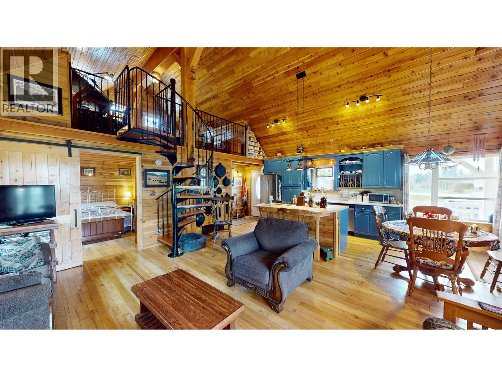 2122 Erickson Street, Creston, British Columbia  V0B 1G5 - Photo 7 - 10382299