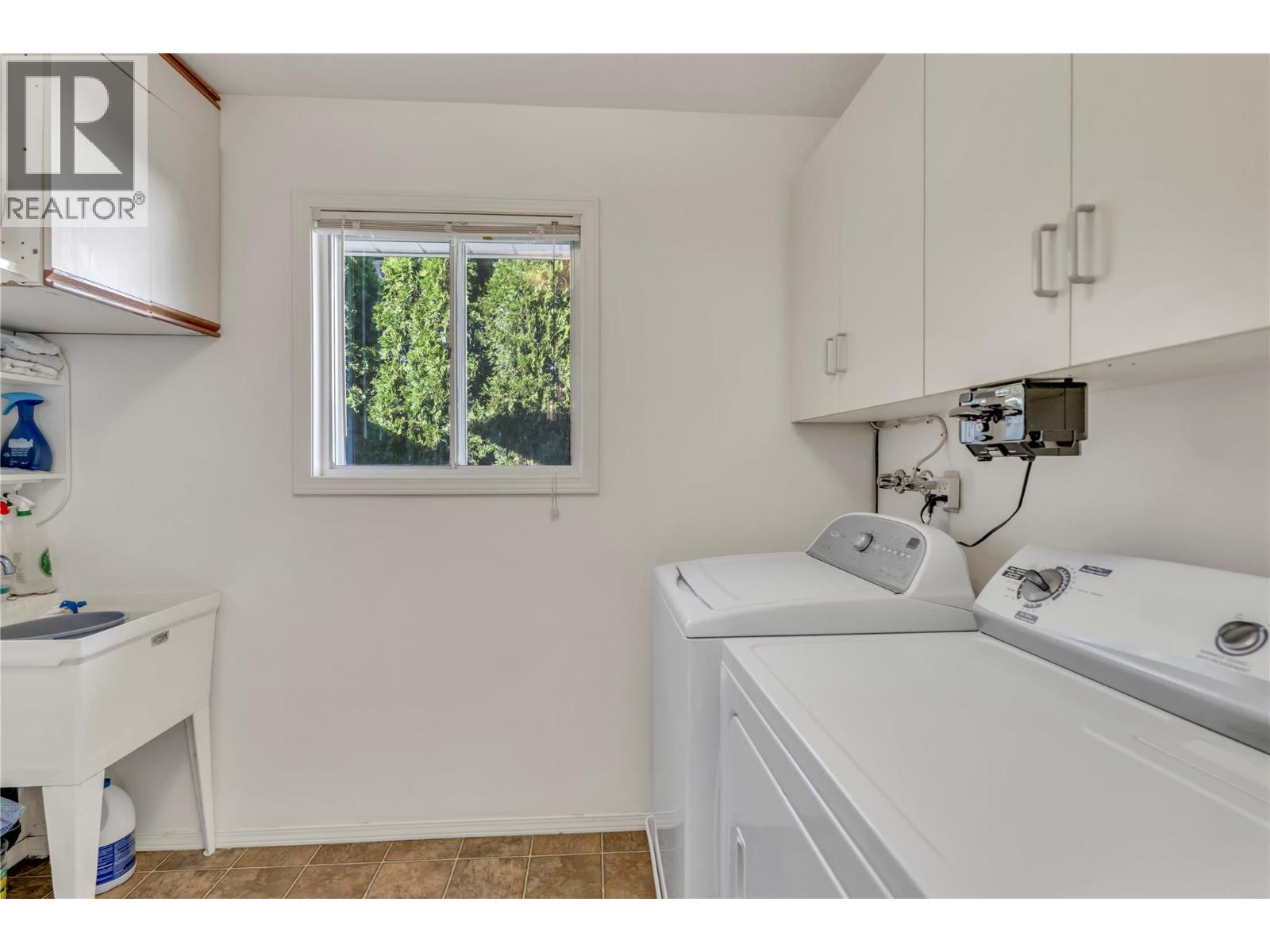 5878 Tulameen Street, Oliver, British Columbia  V0H 1T0 - Photo 23 - 10383490