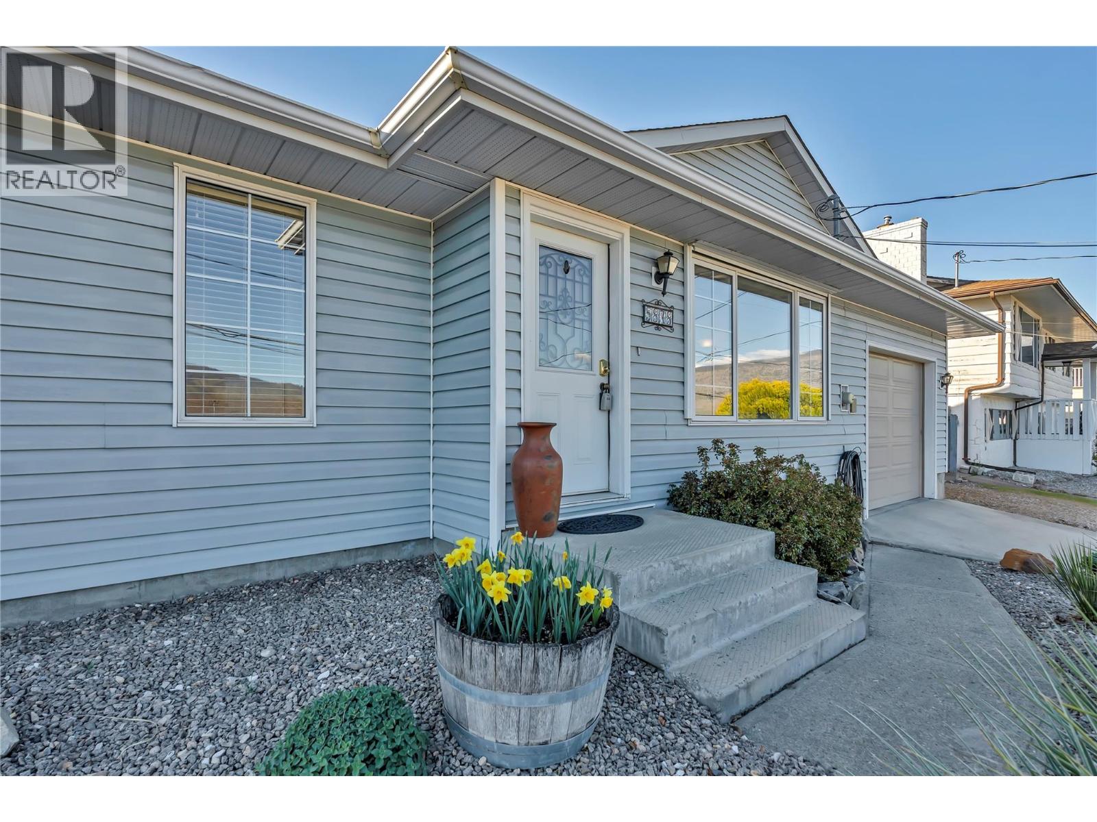 5878 Tulameen Street, Oliver, British Columbia  V0H 1T0 - Photo 40 - 10383490