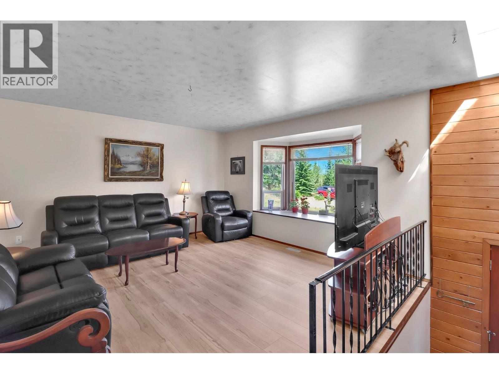 2873 Simpson Road, Cranbrook, British Columbia  V1C 6T2 - Photo 9 - 10383313