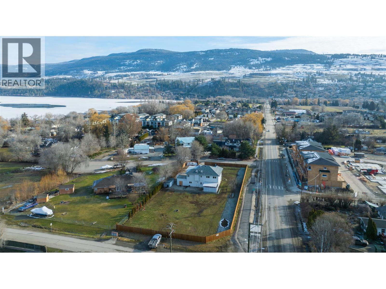 11506 Turtle Bay Court, Lake Country, British Columbia  V4V 1X9 - Photo 2 - 10383457