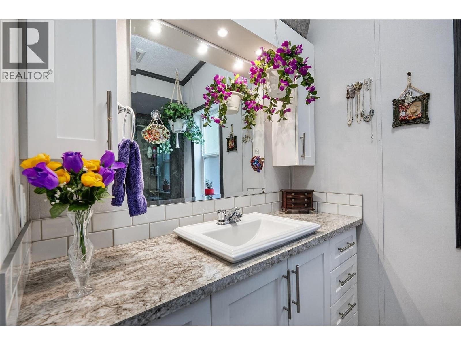 5235 Shaw Road Unit# 11, Salmon Arm, British Columbia  V1E 4M3 - Photo 14 - 10383370