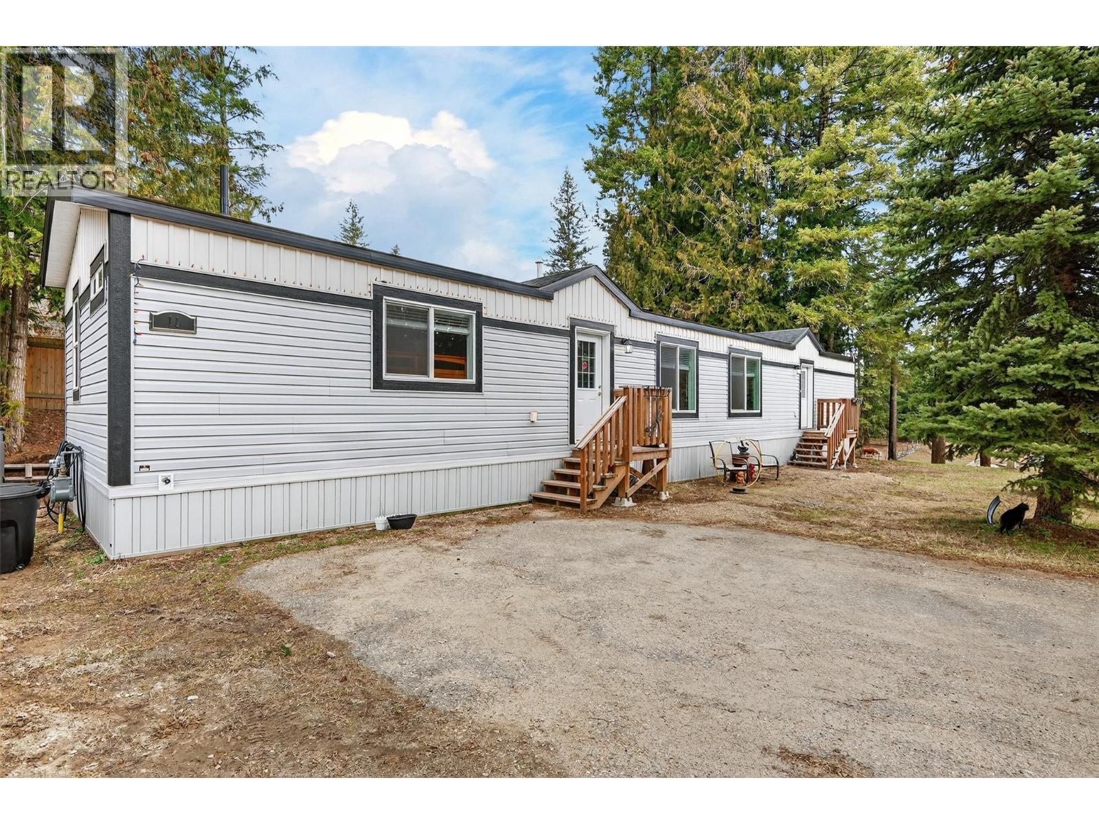 5235 Shaw Road Unit# 11, Salmon Arm, British Columbia  V1E 4M3 - Photo 4 - 10383370