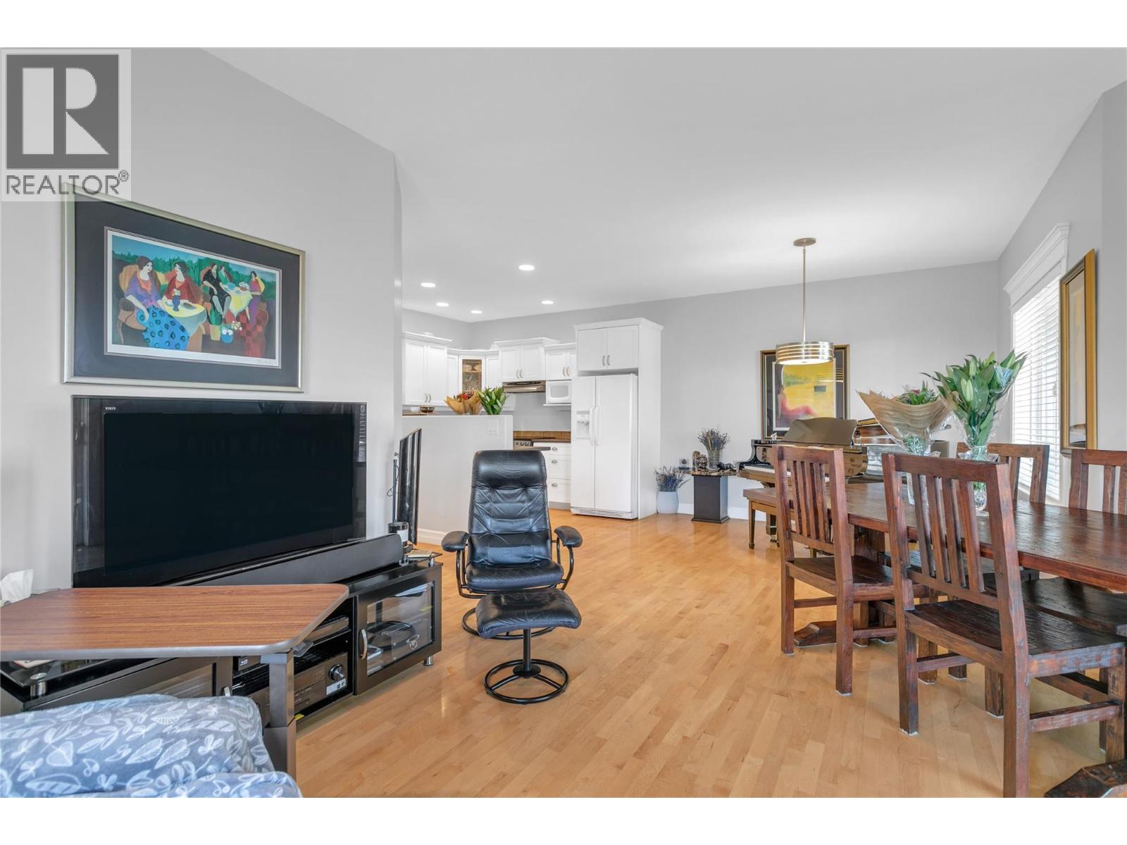 4049 Lakeshore Road Unit# 102, Kelowna, British Columbia  V1W 1V7 - Photo 11 - 10382740