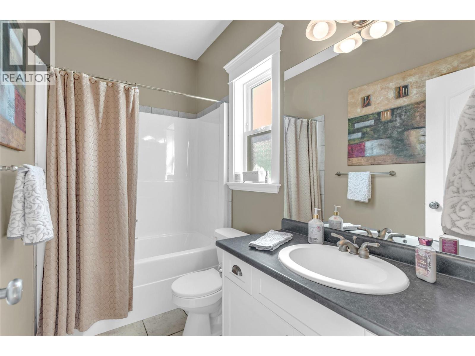 4049 Lakeshore Road Unit# 102, Kelowna, British Columbia  V1W 1V7 - Photo 18 - 10382740