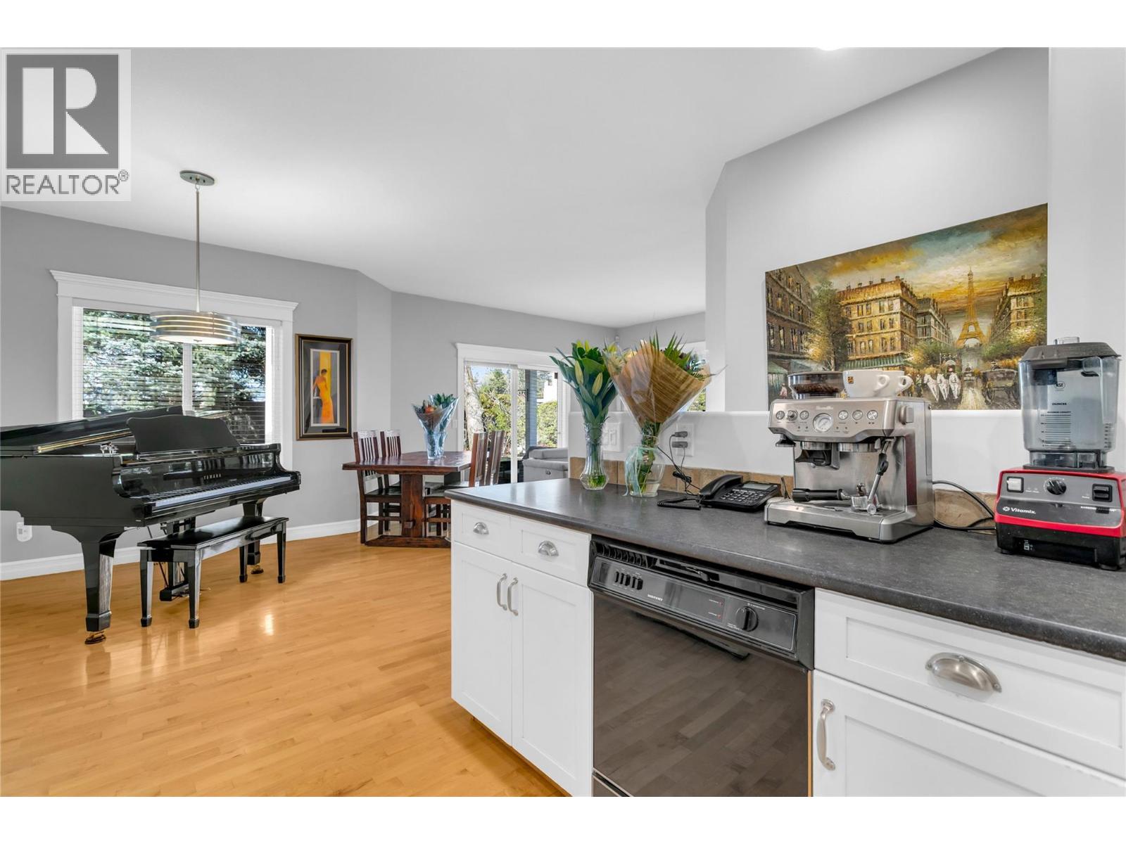 4049 Lakeshore Road Unit# 102, Kelowna, British Columbia  V1W 1V7 - Photo 9 - 10382740