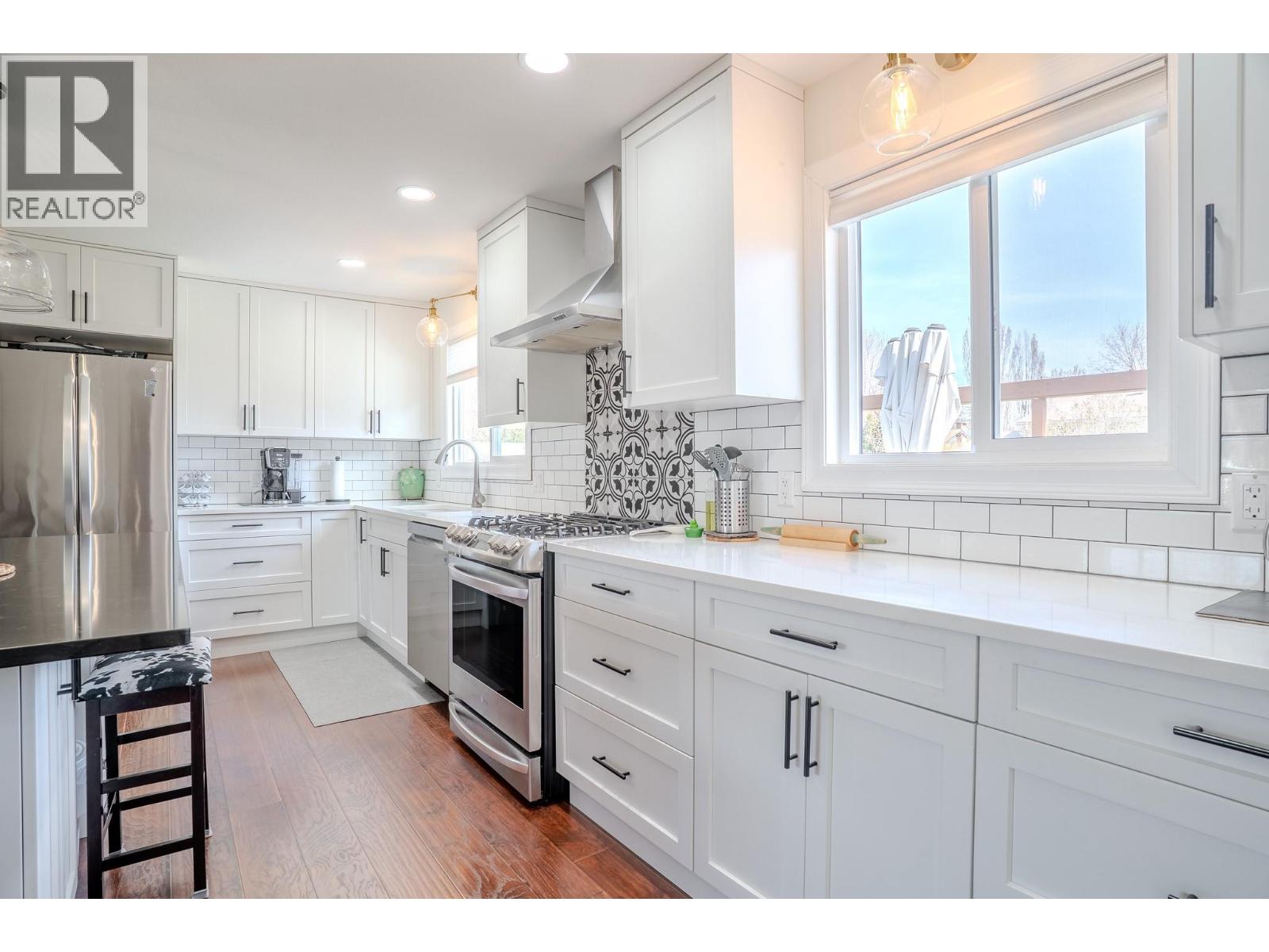 331 Birch Street, Chase, British Columbia  V0E 1M0 - Photo 6 - 10383555