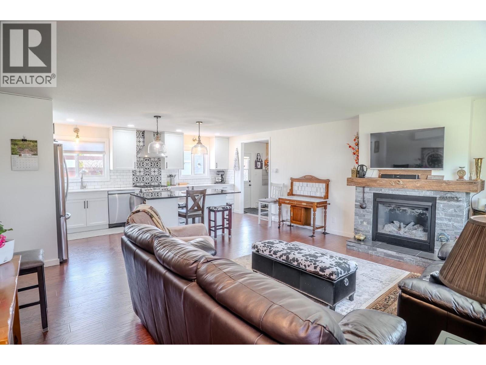 331 Birch Street, Chase, British Columbia  V0E 1M0 - Photo 8 - 10383555