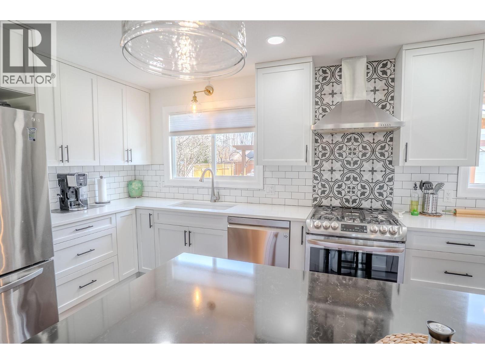 331 Birch Street, Chase, British Columbia  V0E 1M0 - Photo 9 - 10383555