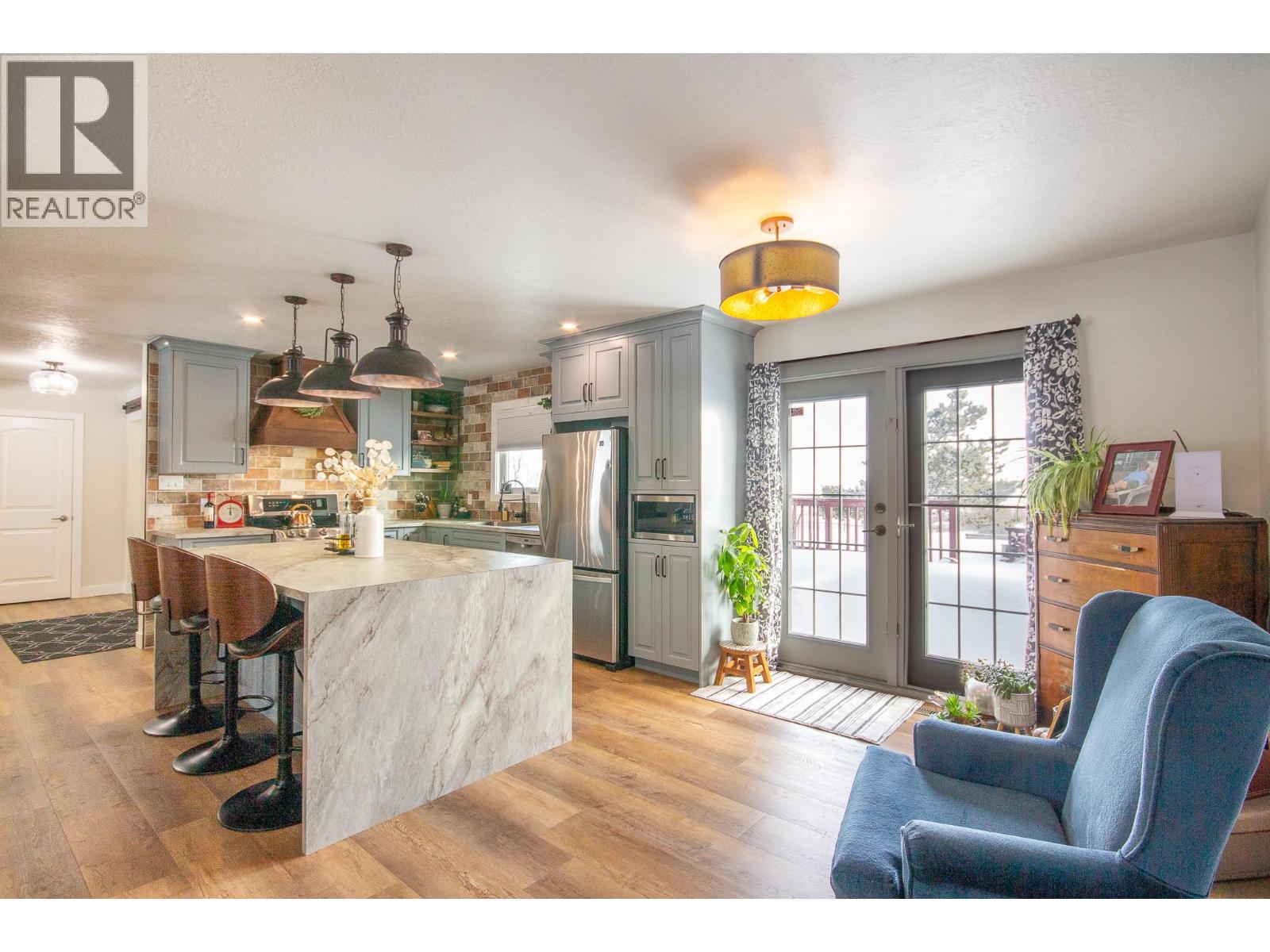 9084 227 Road, Dawson Creek, British Columbia  V1G 4E8 - Photo 8 - 10383518