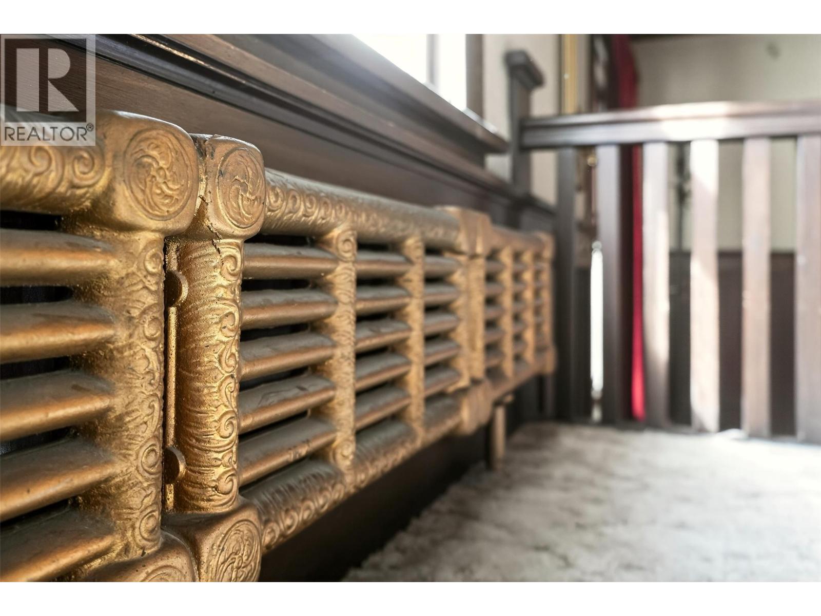 312 Latimer Street, Nelson, British Columbia  V1L 4T6 - Photo 32 - 10383141