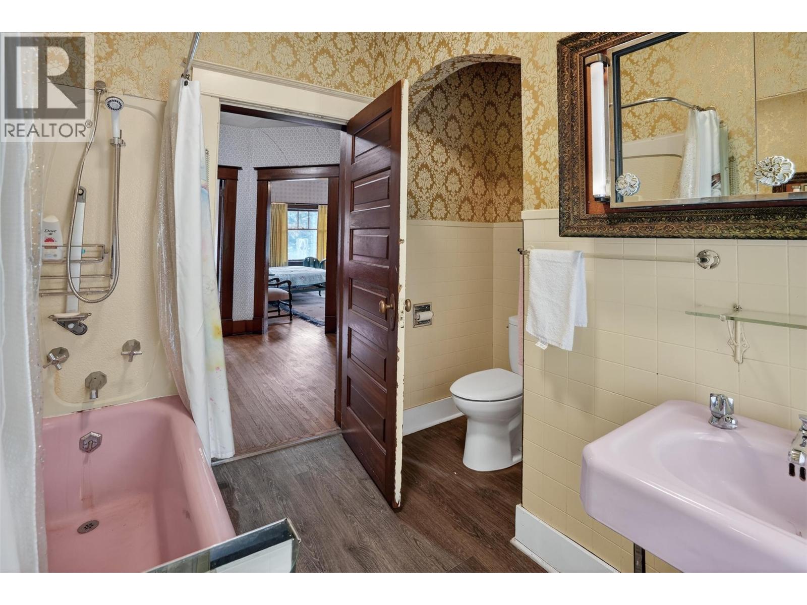 312 Latimer Street, Nelson, British Columbia  V1L 4T6 - Photo 47 - 10383141