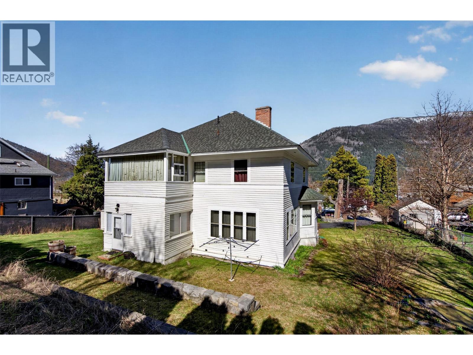 312 Latimer Street, Nelson, British Columbia  V1L 4T6 - Photo 50 - 10383141