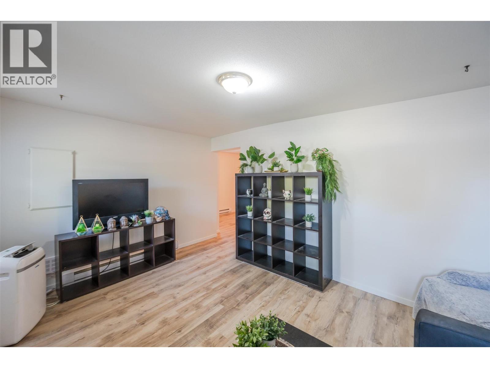 468 Wade Avenue W, Penticton, British Columbia  V2A 1V4 - Photo 12 - 10383558