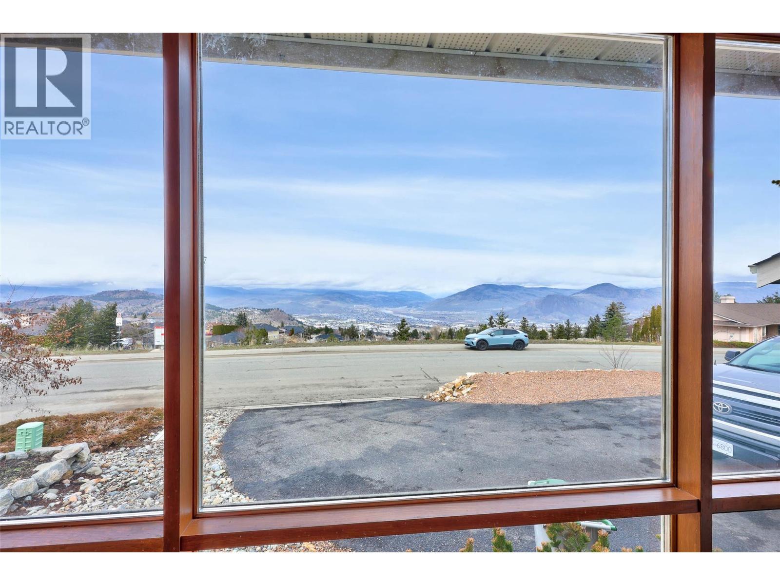 2257 Garymede Drive, Kamloops, British Columbia  V1S 1P3 - Photo 7 - 10383526