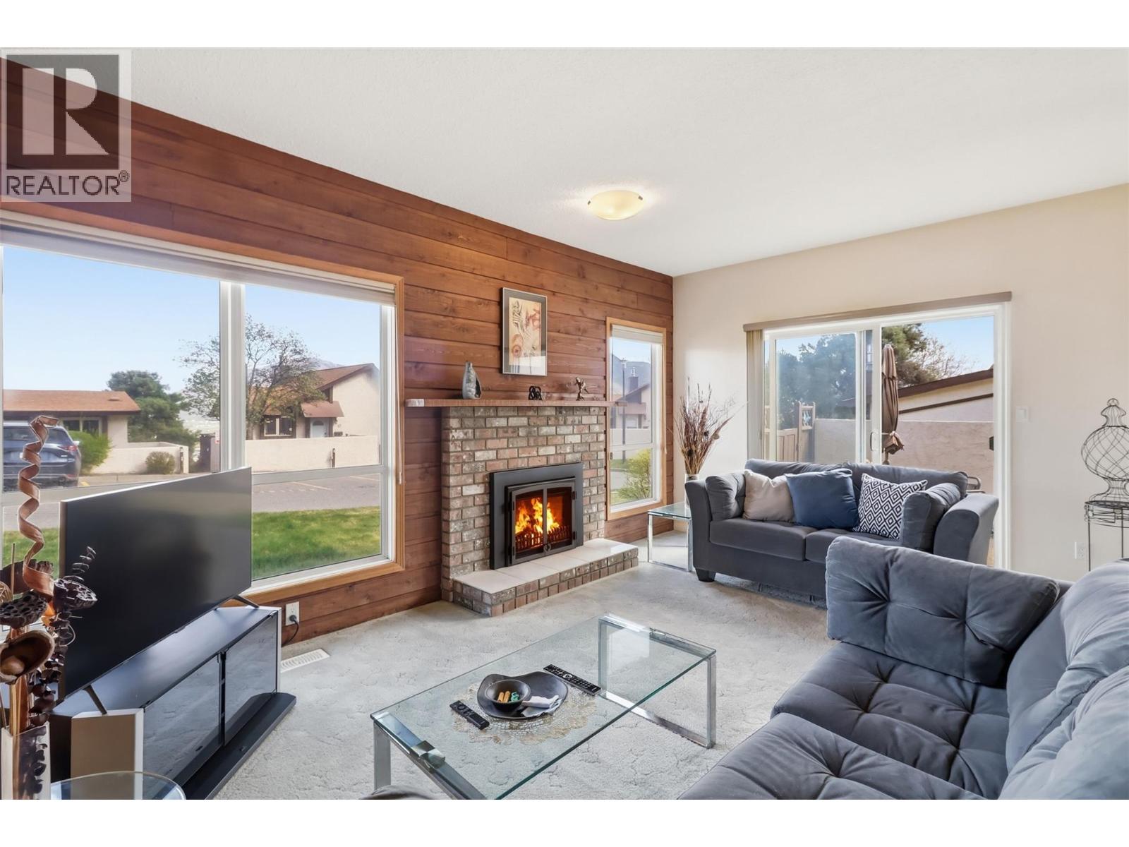 250 Pemberton Terrace Unit# 25, Kamloops, British Columbia  V2C 6A9 - Photo 2 - 10383111