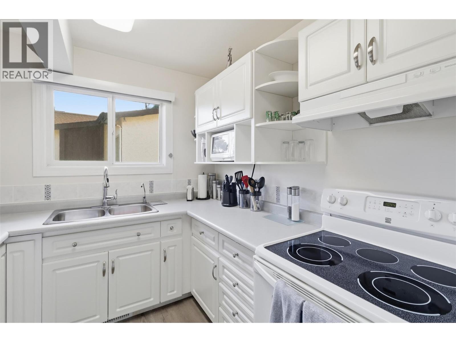 250 Pemberton Terrace Unit# 25, Kamloops, British Columbia  V2C 6A9 - Photo 9 - 10383111